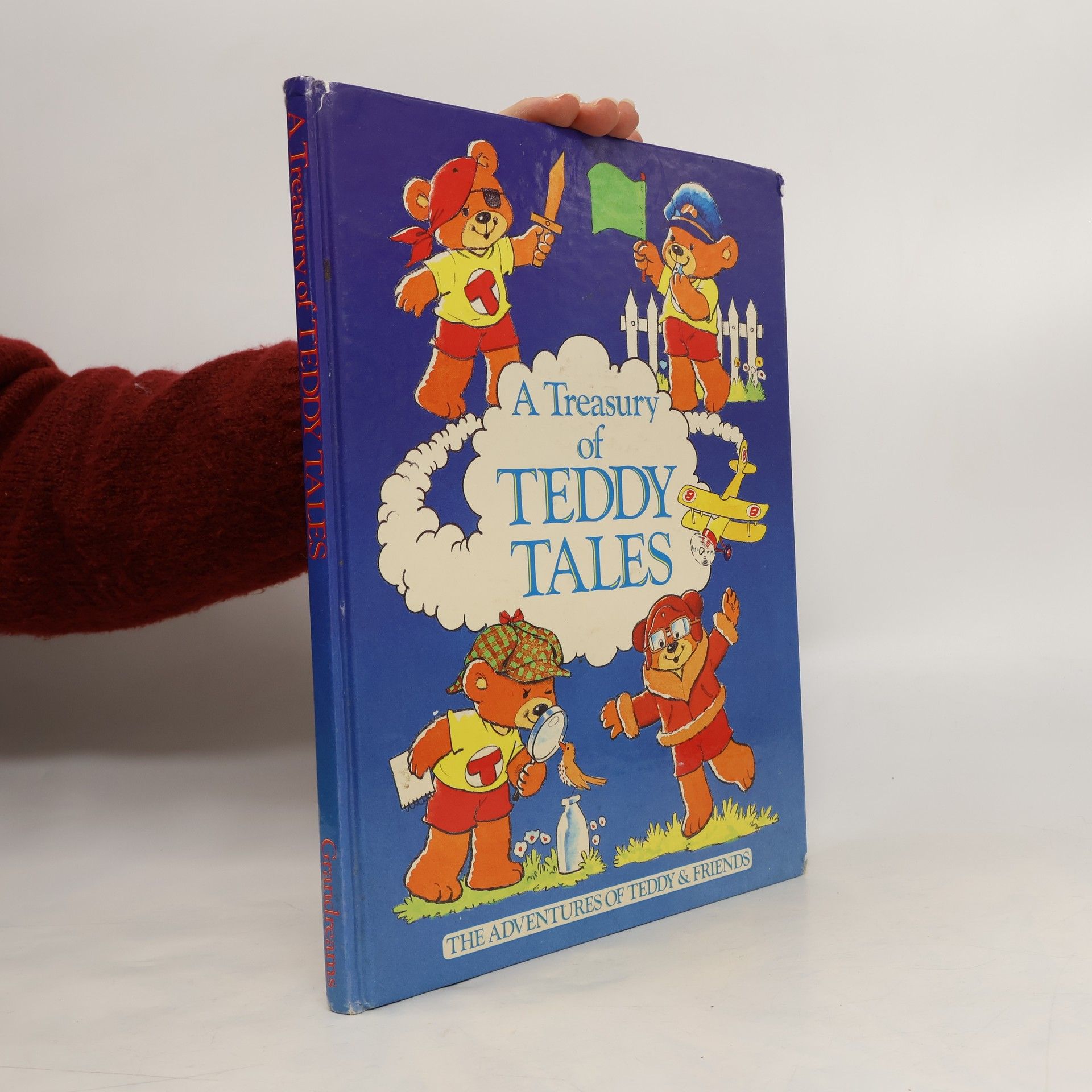 A Treasury of Teddy Tales