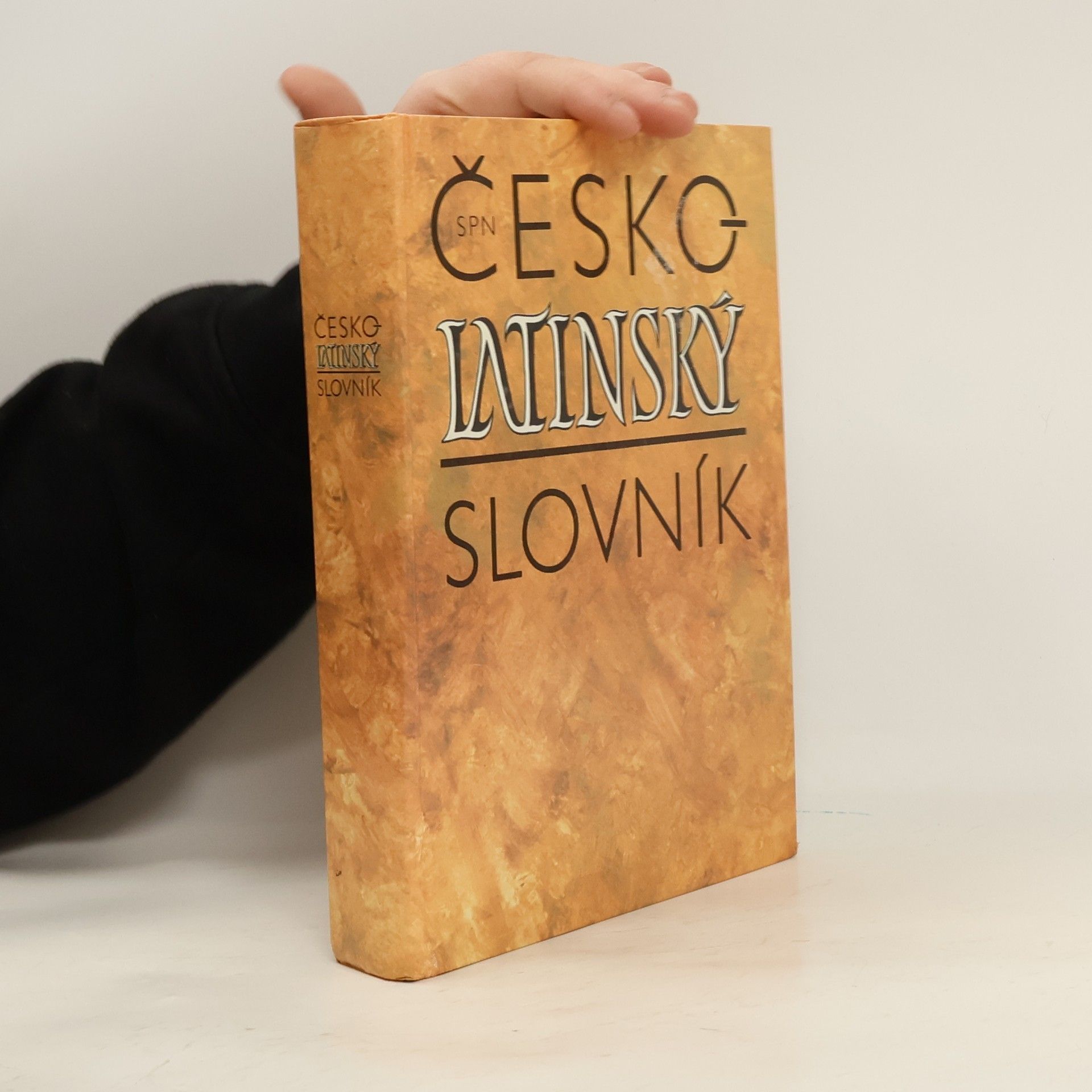Zdeněk Quitt Česko-latinský slovník starověké a současné latiny