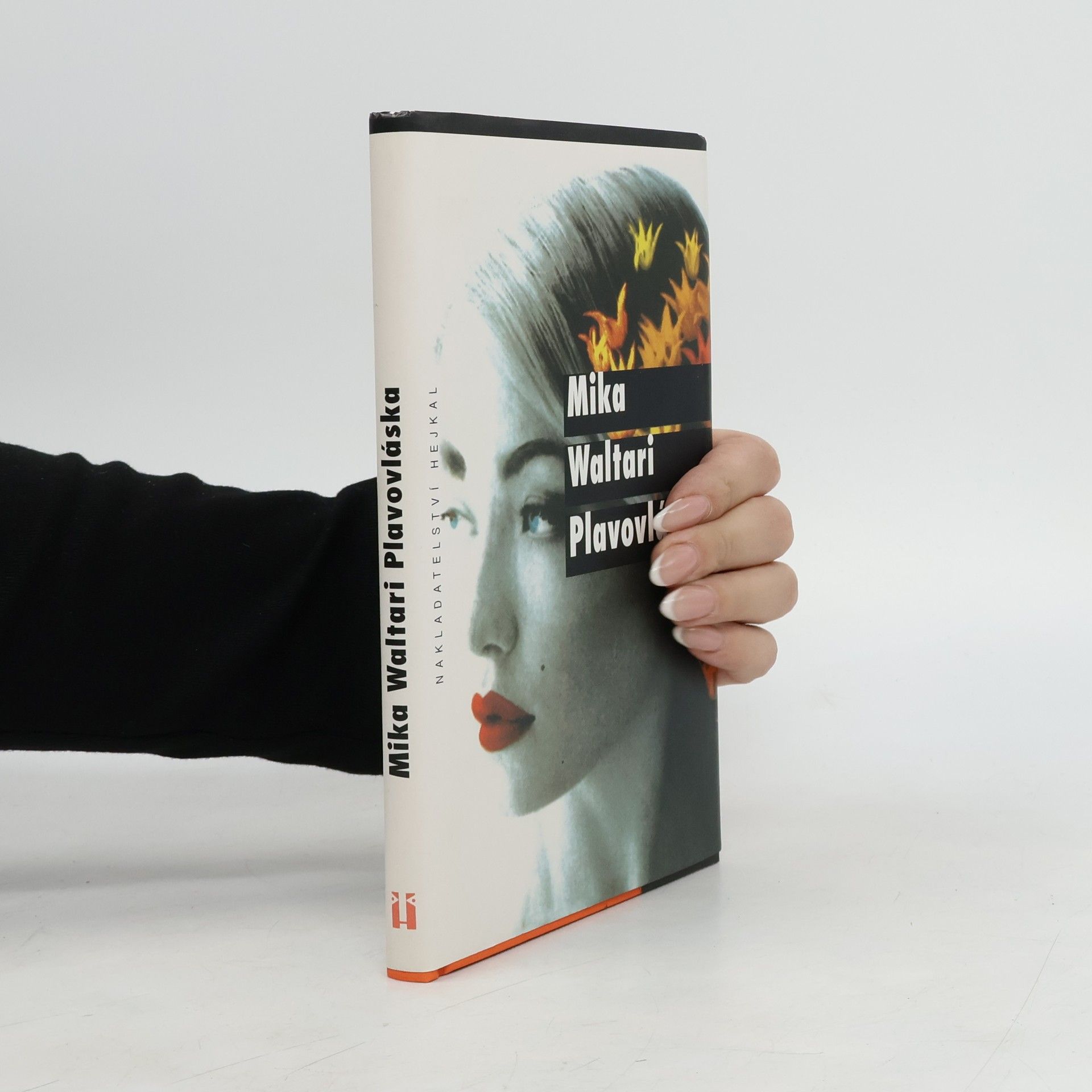 Mika Waltari Plavovláska