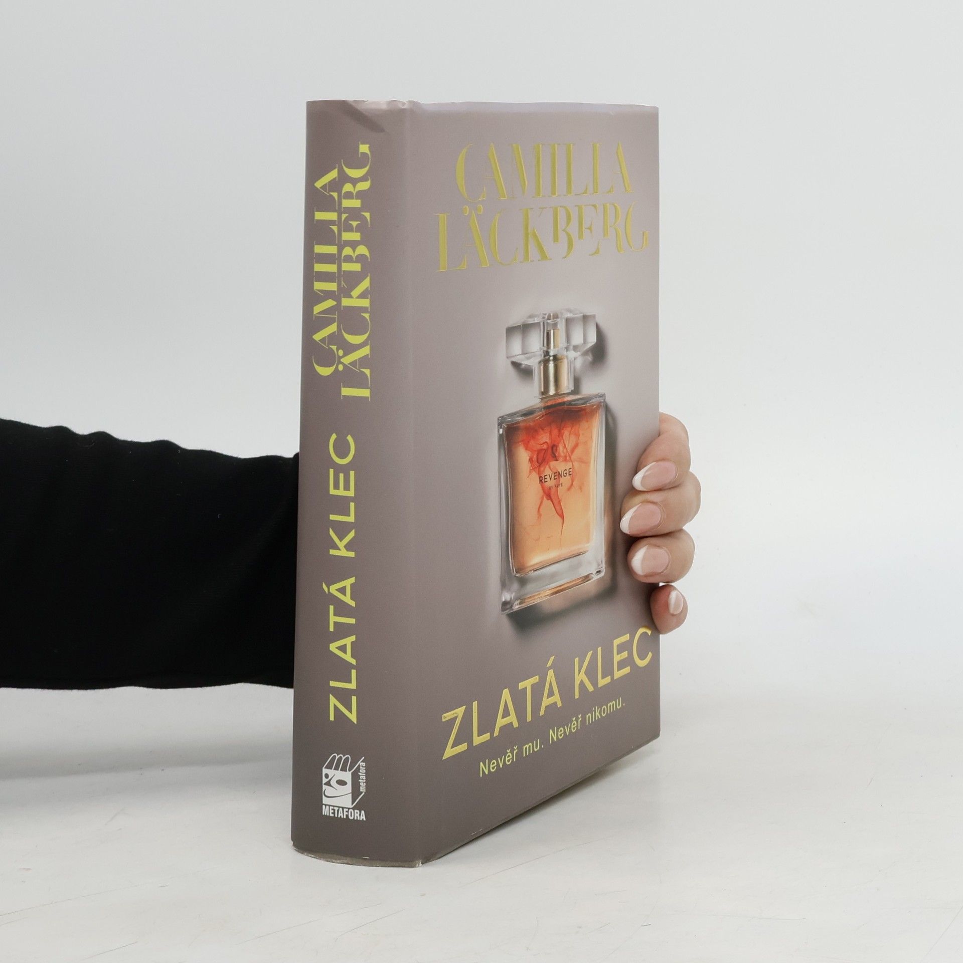 Camilla Läckberg Zlatá klec