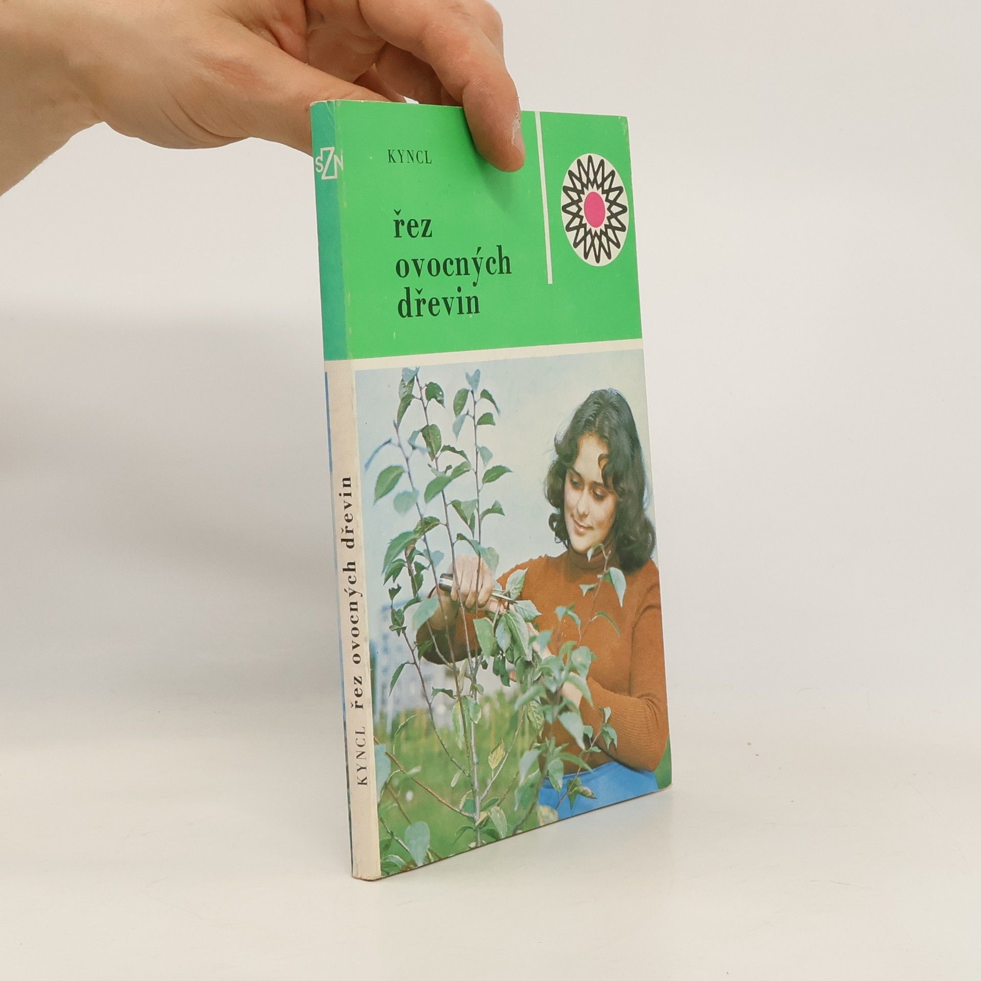František Kyncl Řez ovocných dřevin