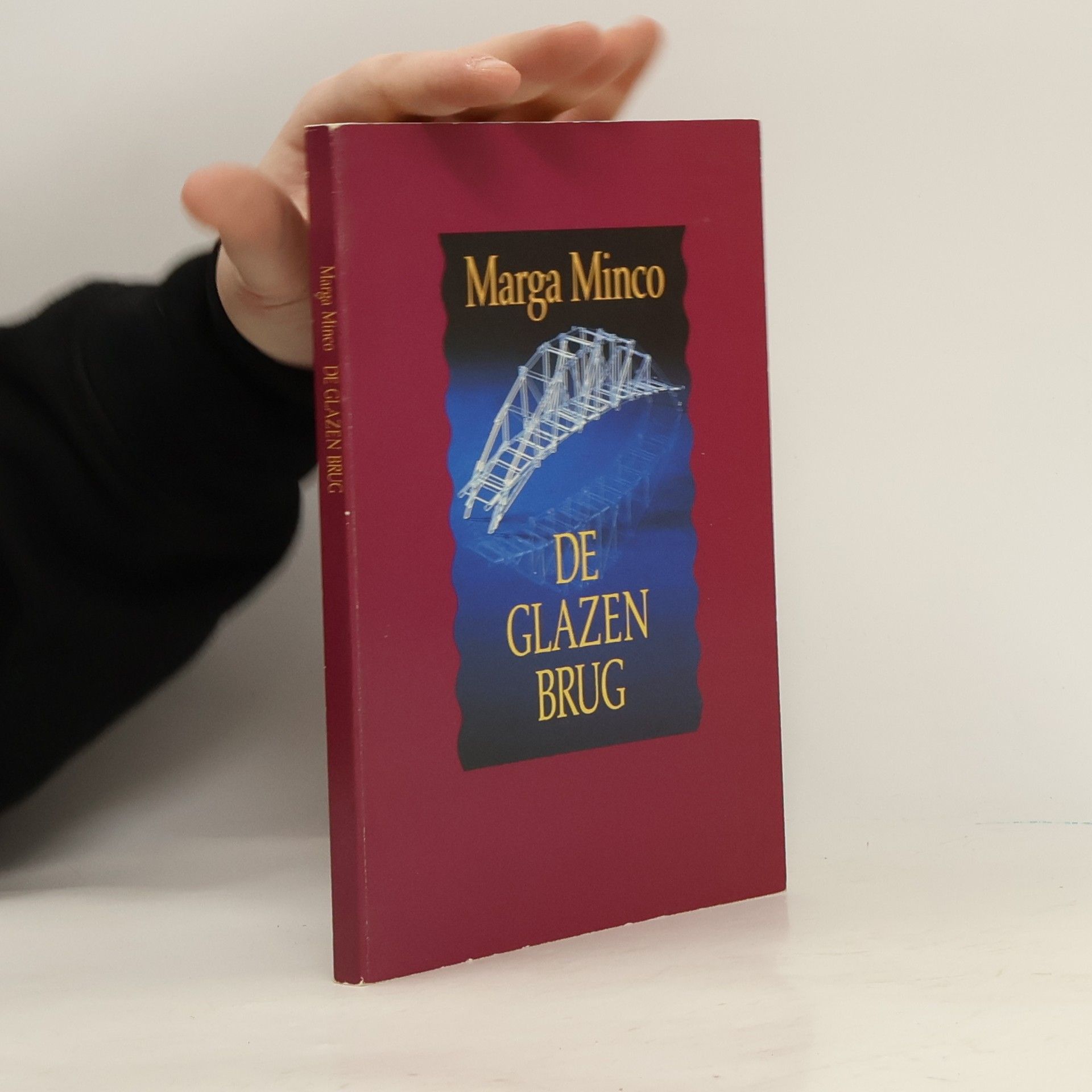 Marga Minco De glazen brug