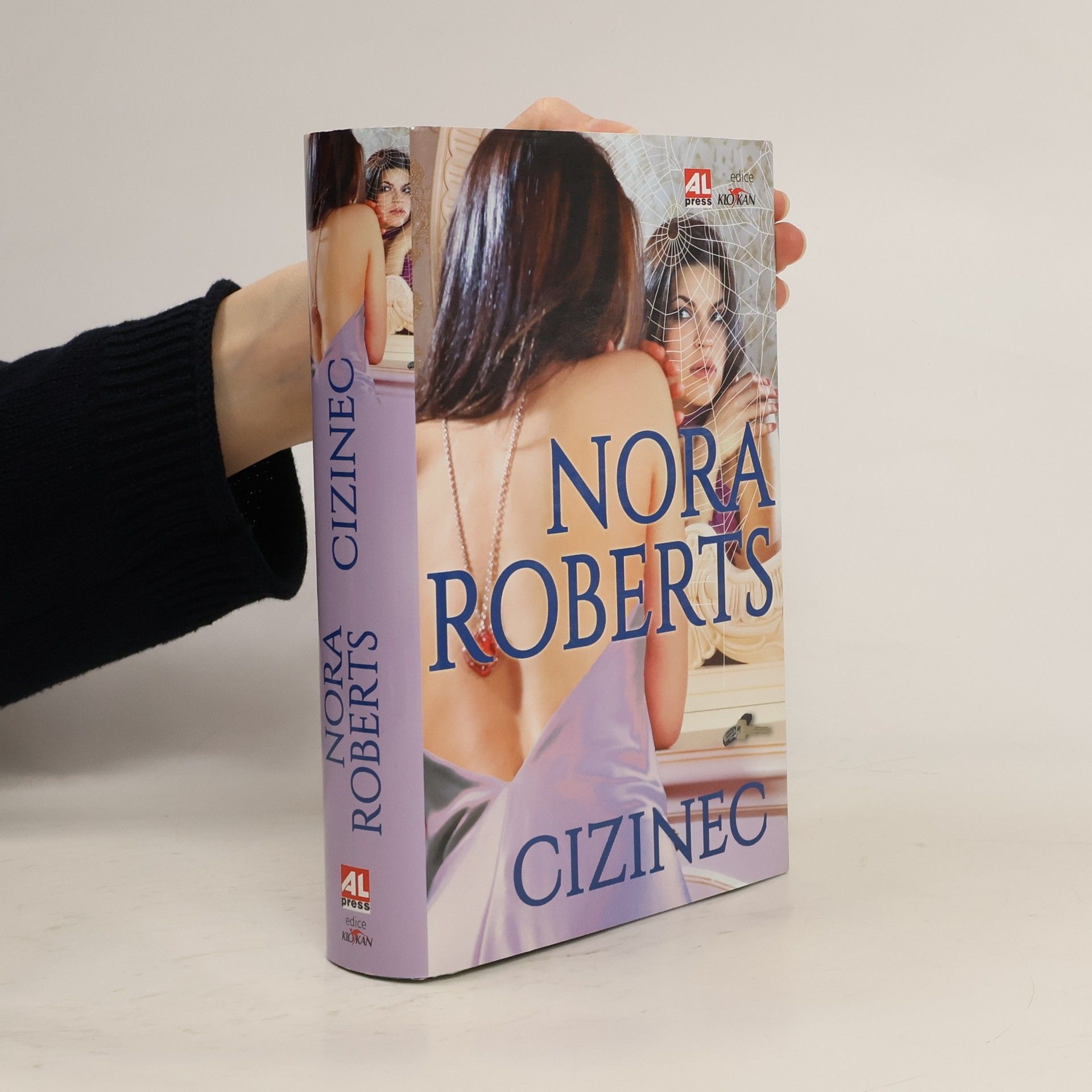 Nora Roberts Cizinec