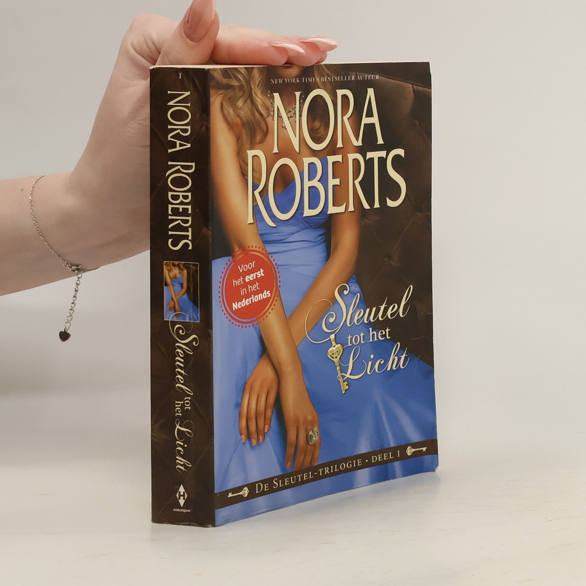 Nora Roberts De Sleutel-Trilogie - 1: Sleutel tot het licht