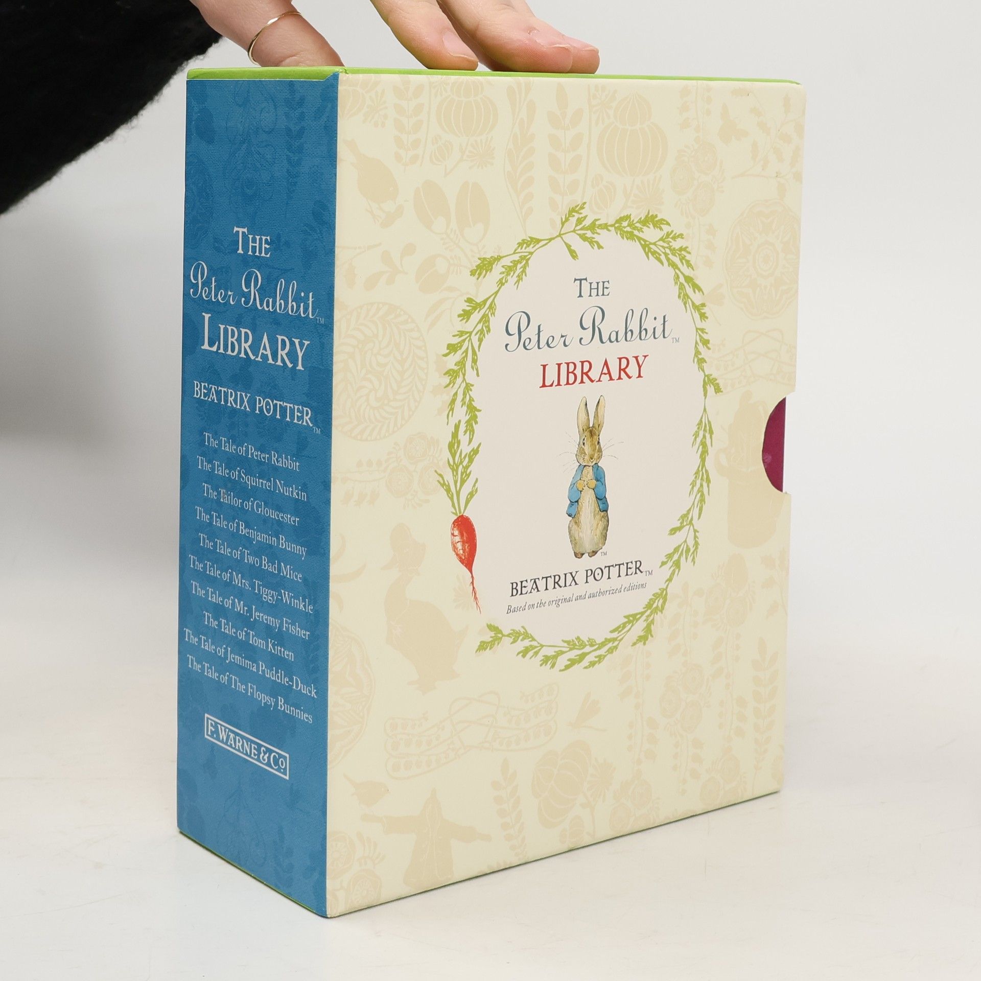 Beatrix Potter The Peter Rabbit Library Box