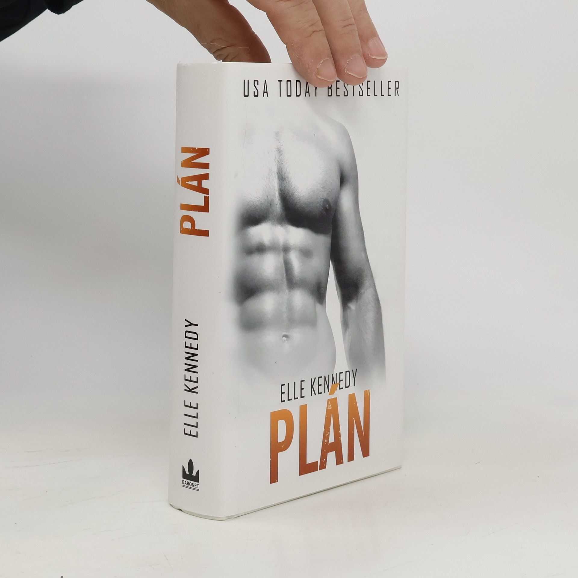 Elle Kennedy Plán. Cyklus Off-Campus 4