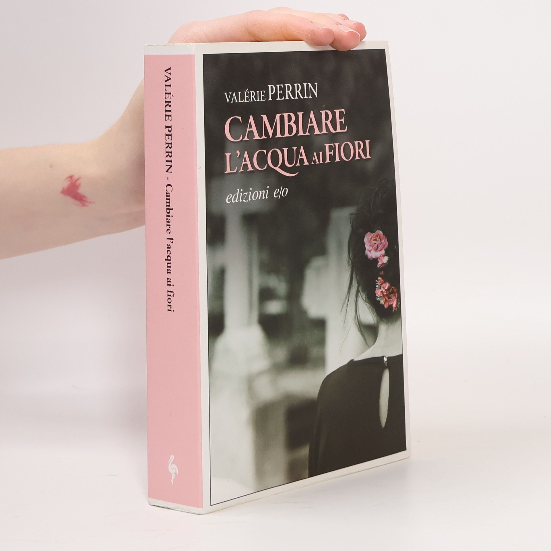 Valérie Perrin Cambiare l'acqua ai fiori