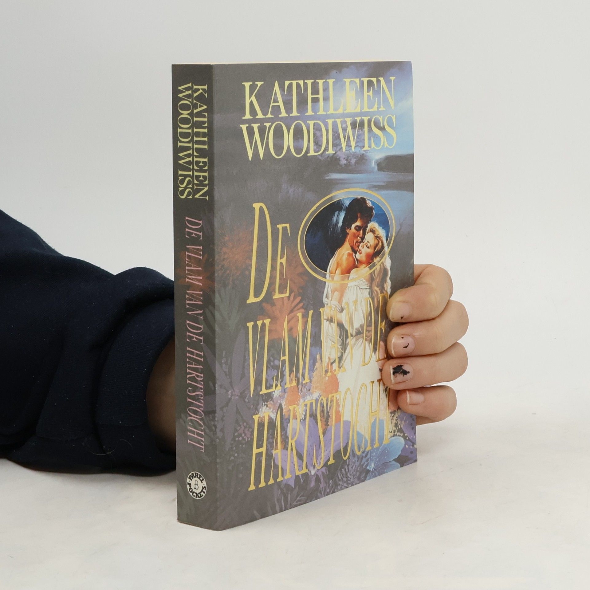 Kathleen E. Woodiwiss Parel Pocket: De vlam van de hartstocht