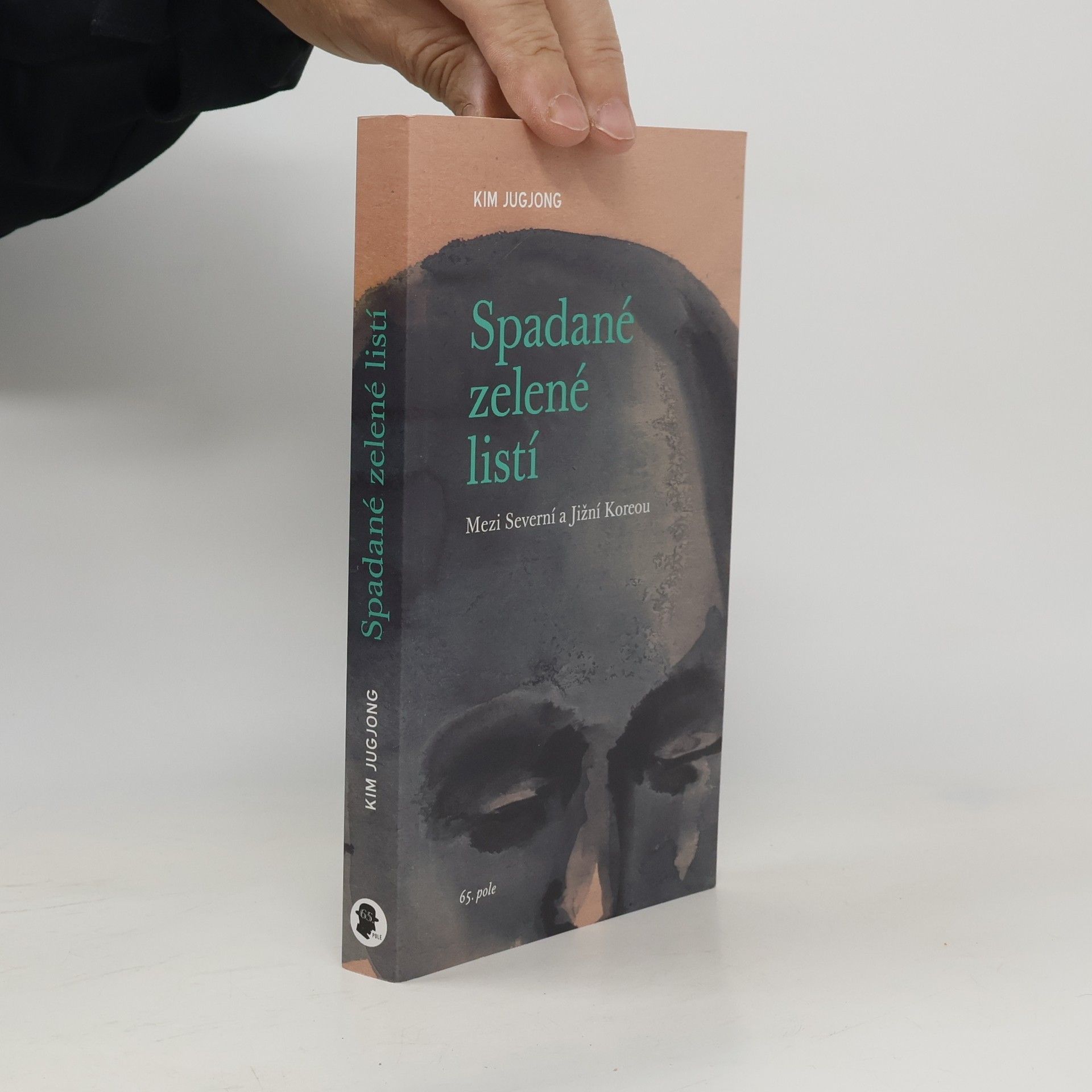 Kim Jugjong Spadané zelené listí