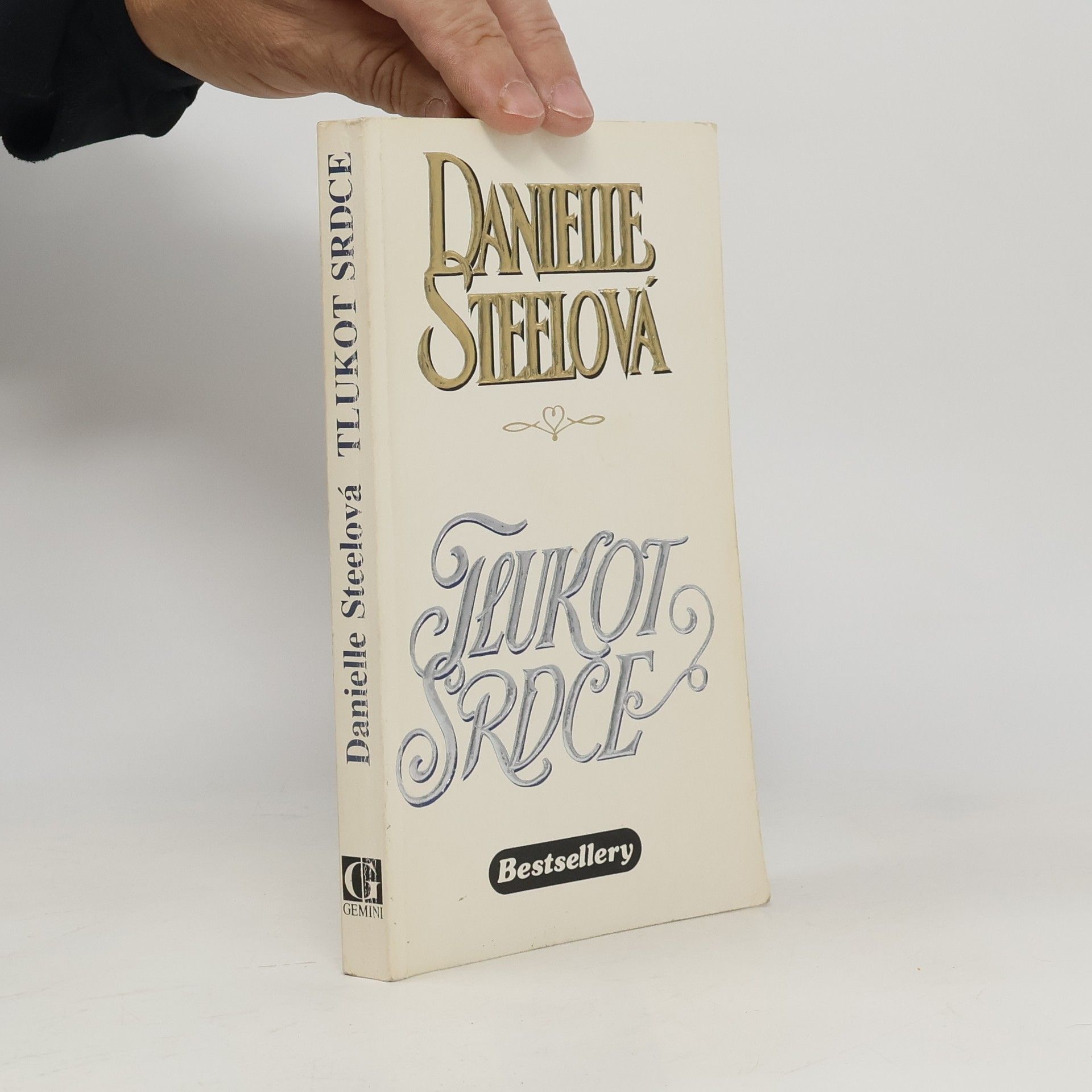 Danielle Steel Tlukot srdce