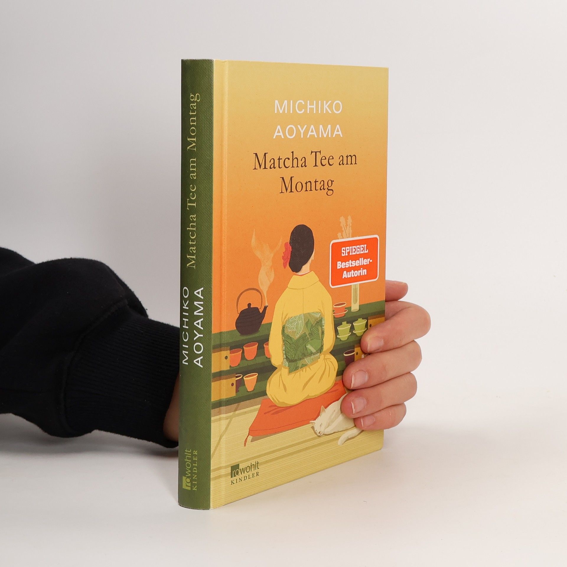 Michiko Aoyama Matcha Tee am Montag