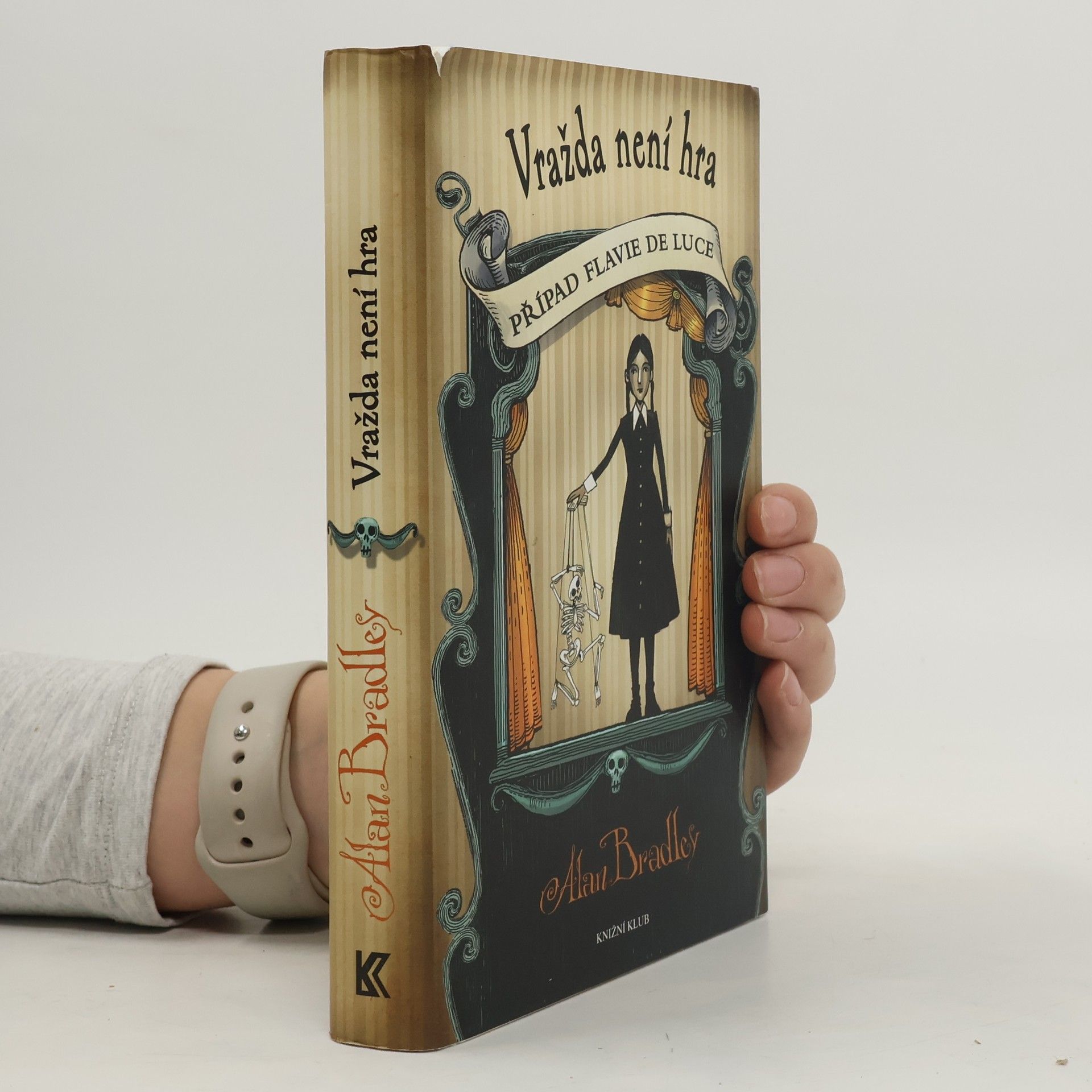 C. Alan Bradley Vražda není hra