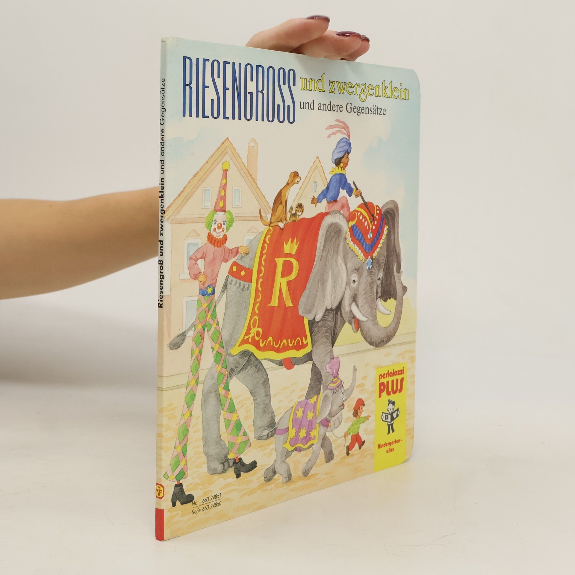 Kolektív autorov Riesengross und zwergenklein und andere Gegensätze