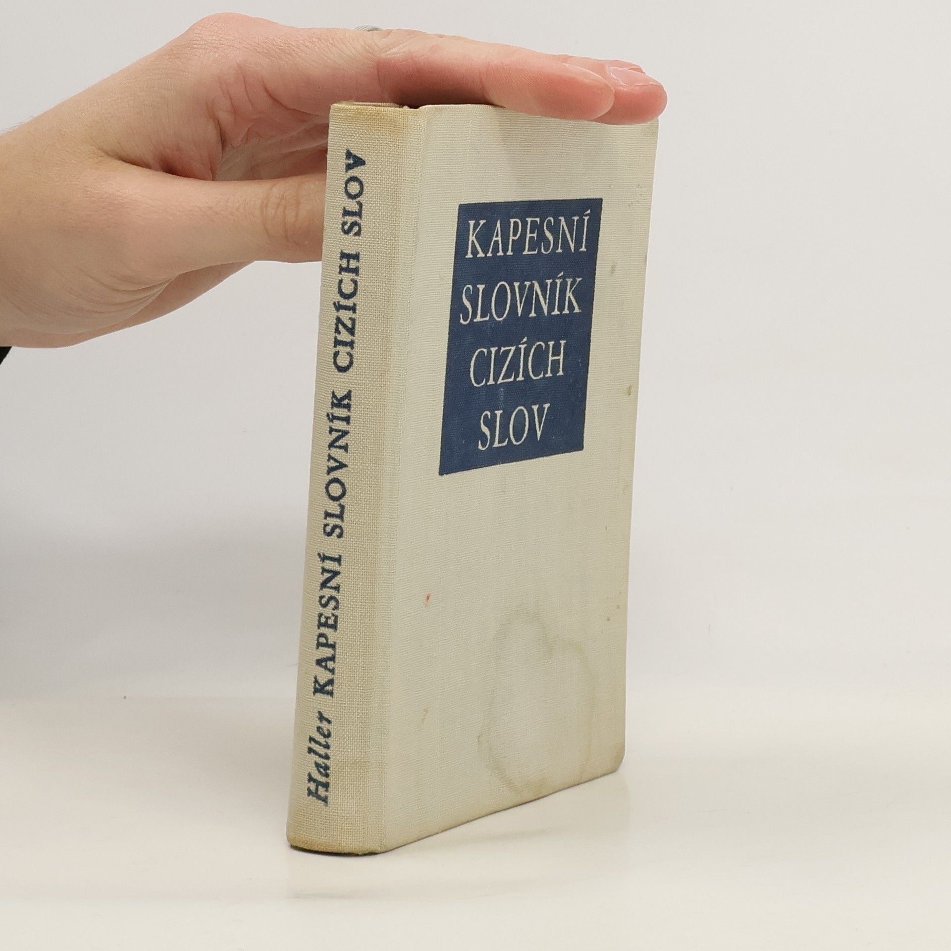 Kapesní slovník cizích slov