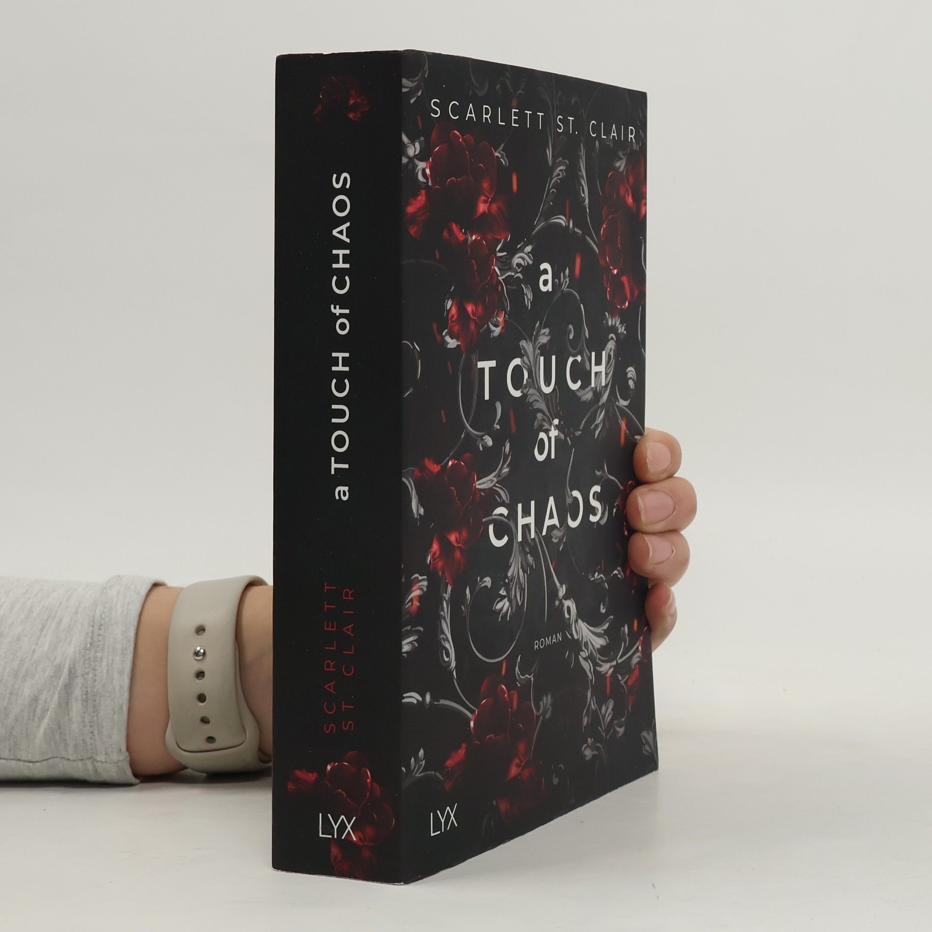 Scarlett St. Clair A Touch of Chaos / Hades & Persephone Bd.4