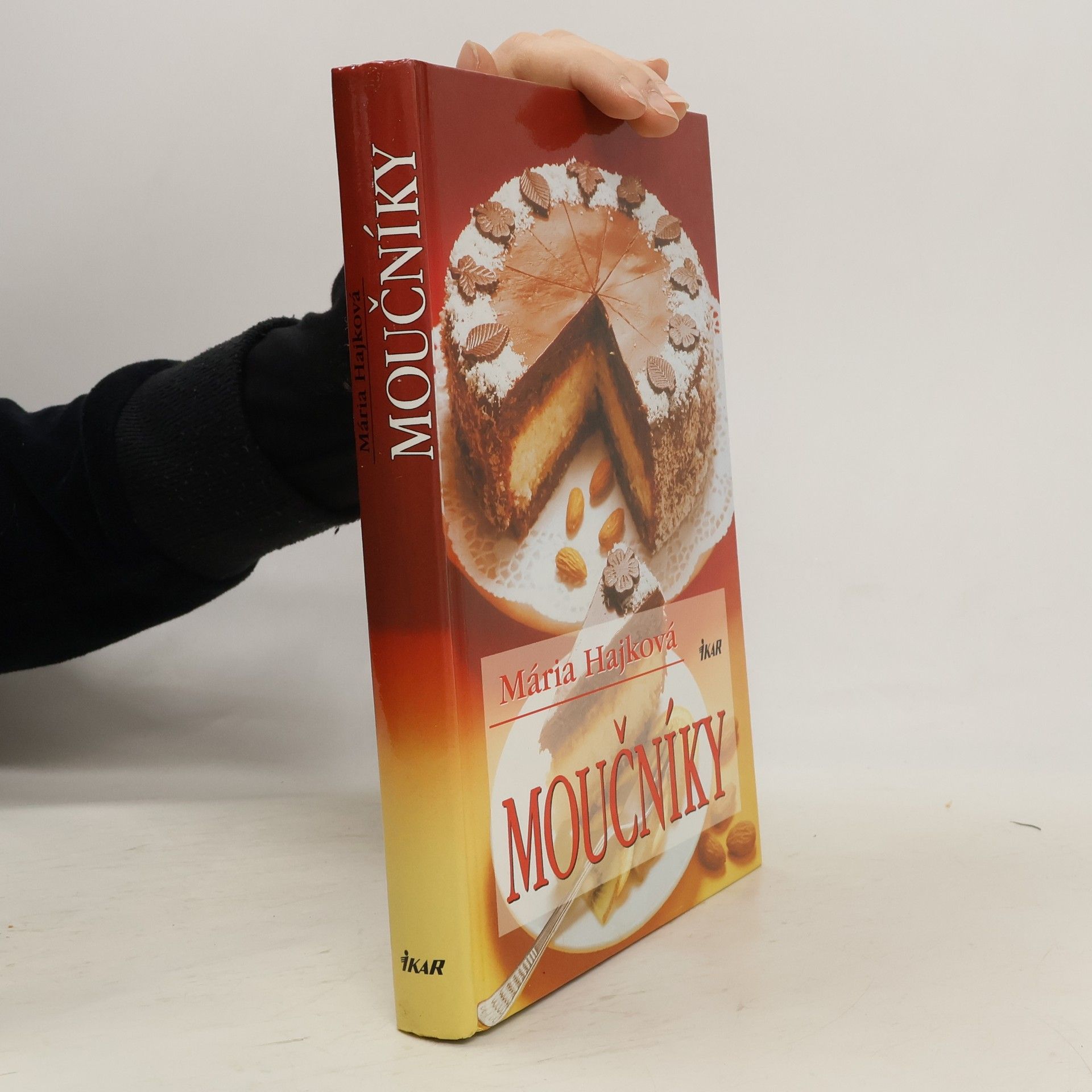 Mária Hajková Moučníky