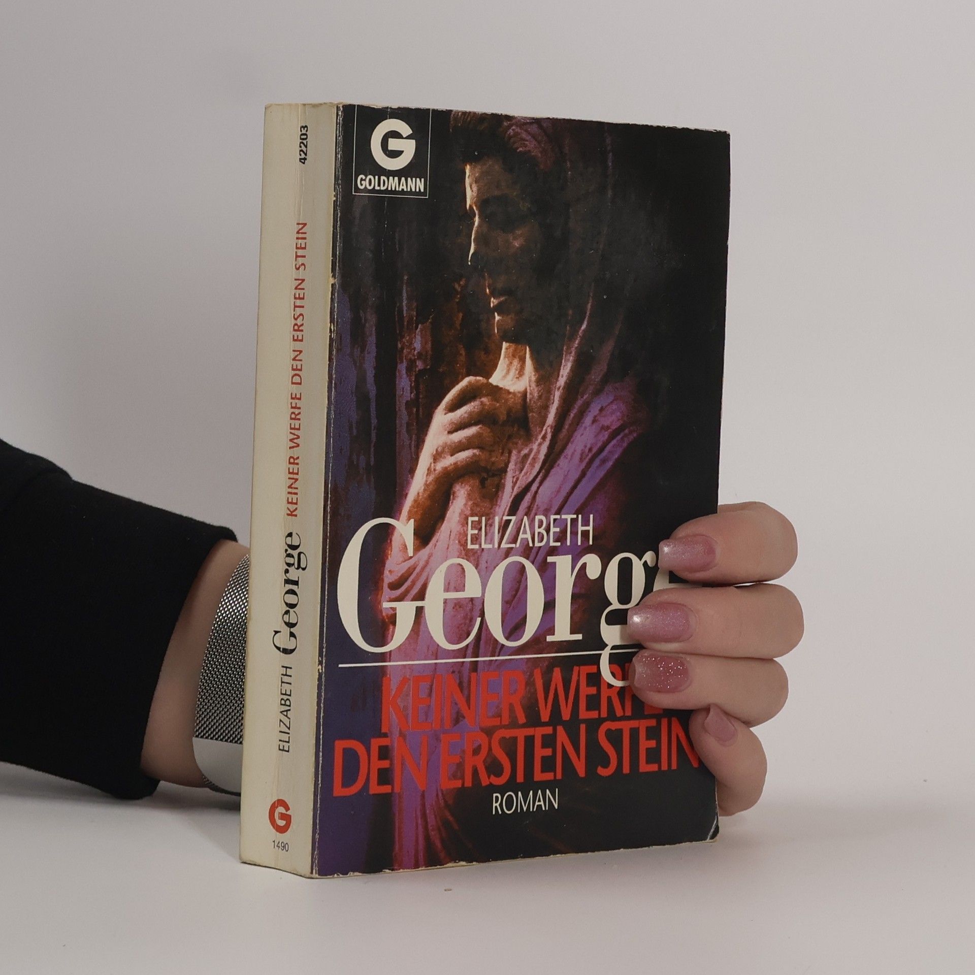Elizabeth George Keiner werfe den ersten Stein