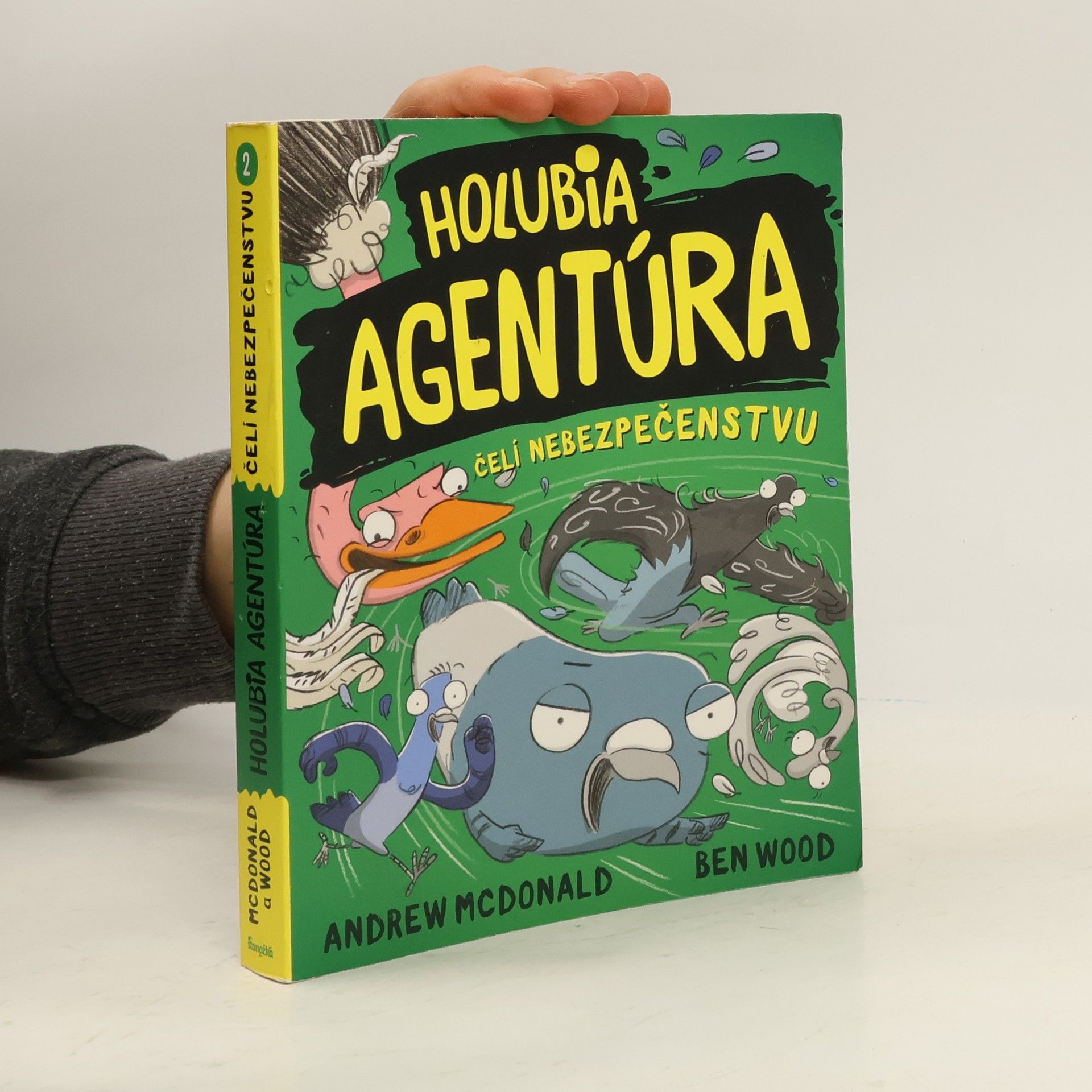 Andrew McDonald Holubia agentúra čelí nebezpečenstvu