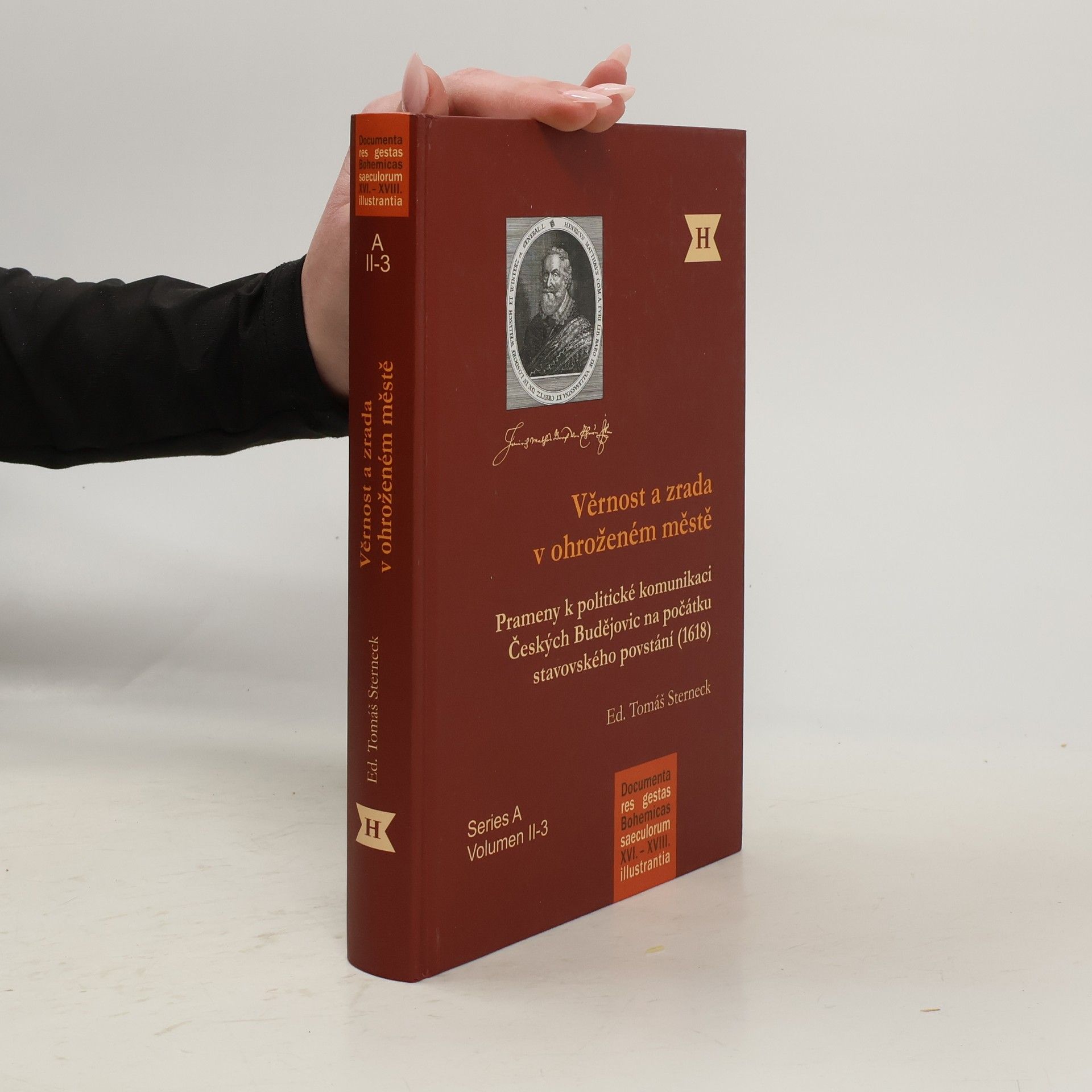 Věrnost a zrada v ohroženém městě