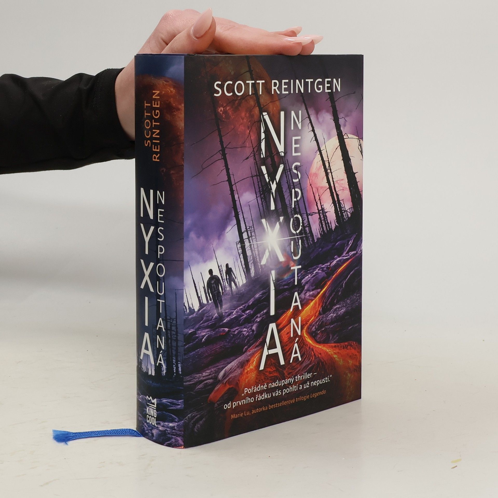 Scott Reintgen Nyxia nespoutaná