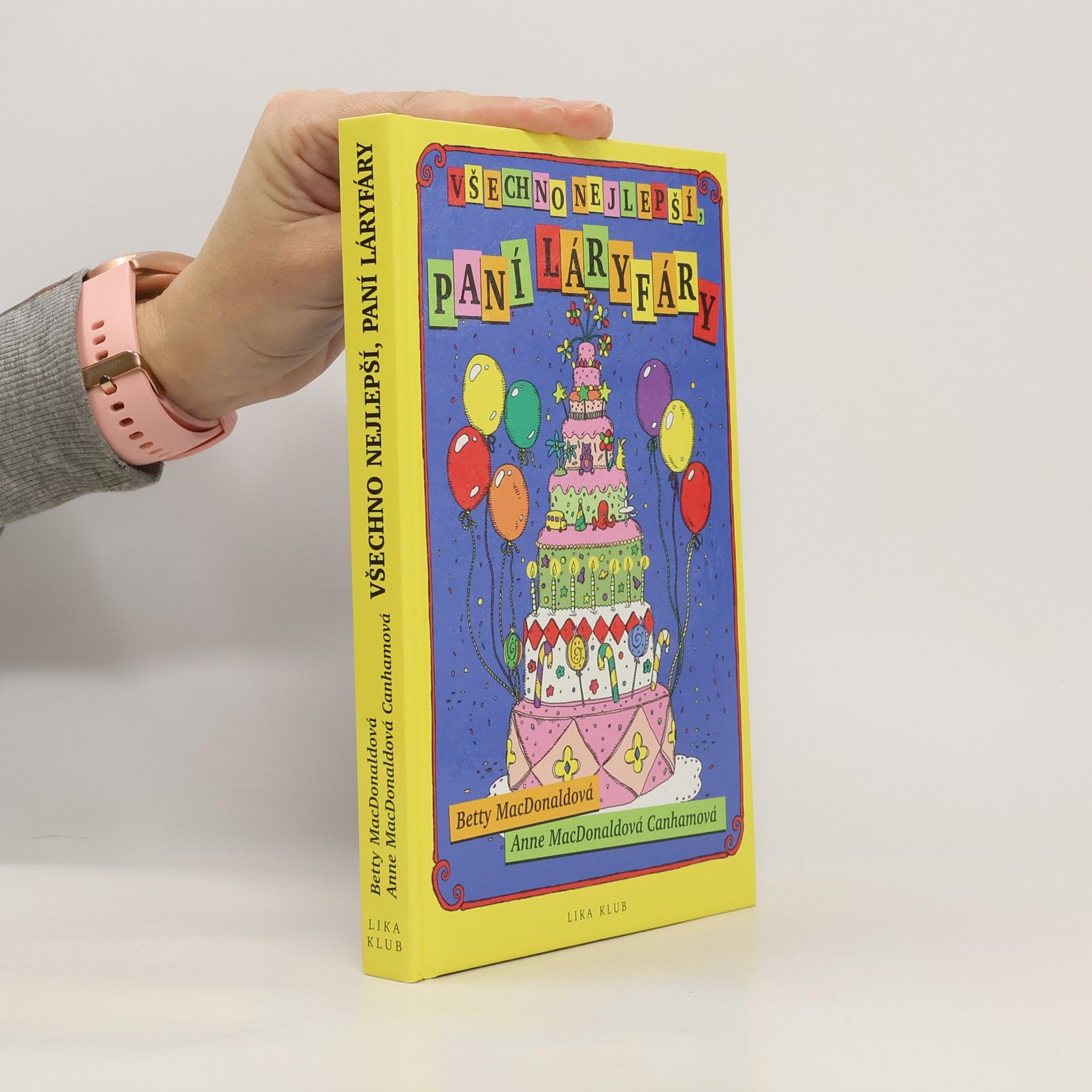 Všechno nejlepší, paní Láryfáry