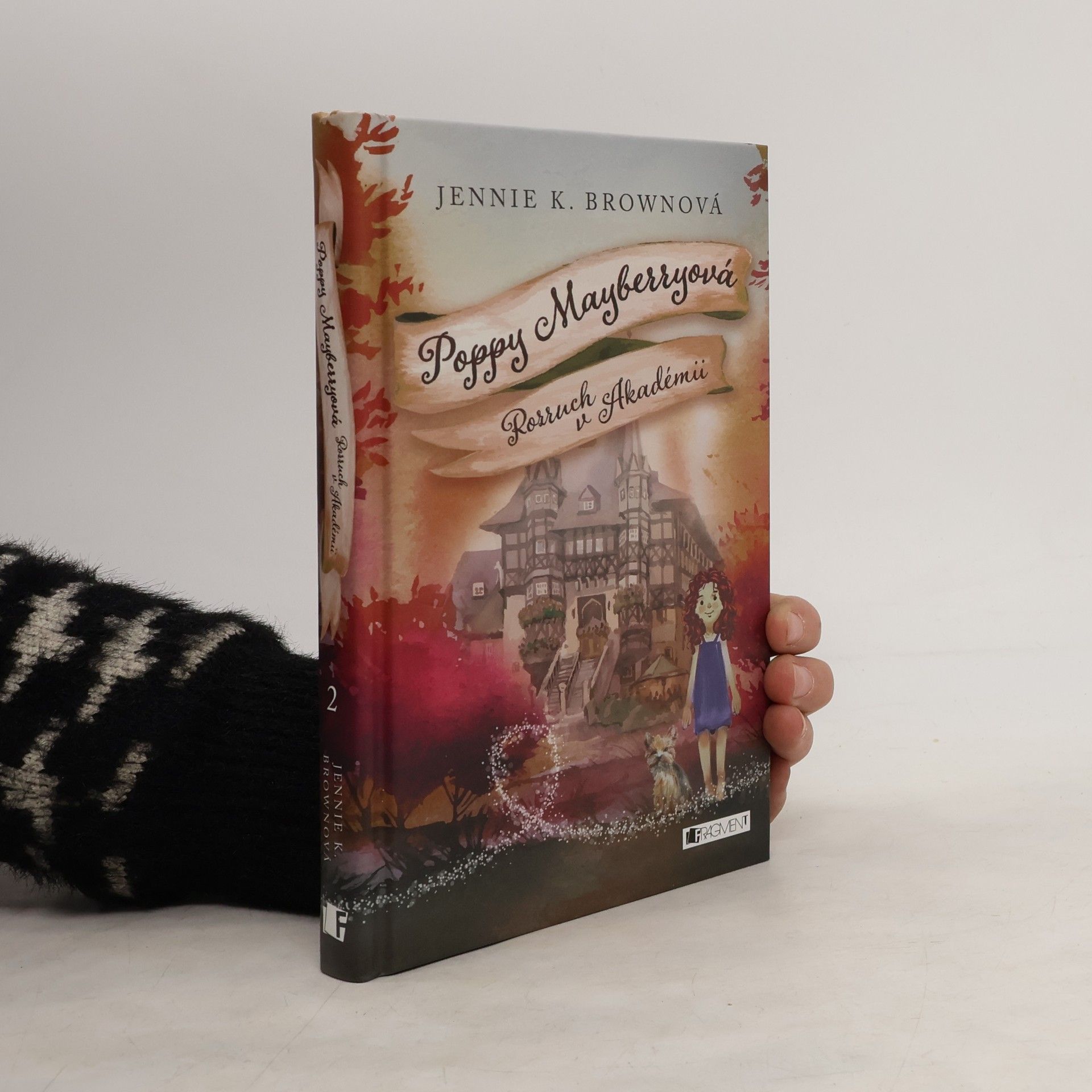 Poppy Mayberryová. Rozruch v Akadémii