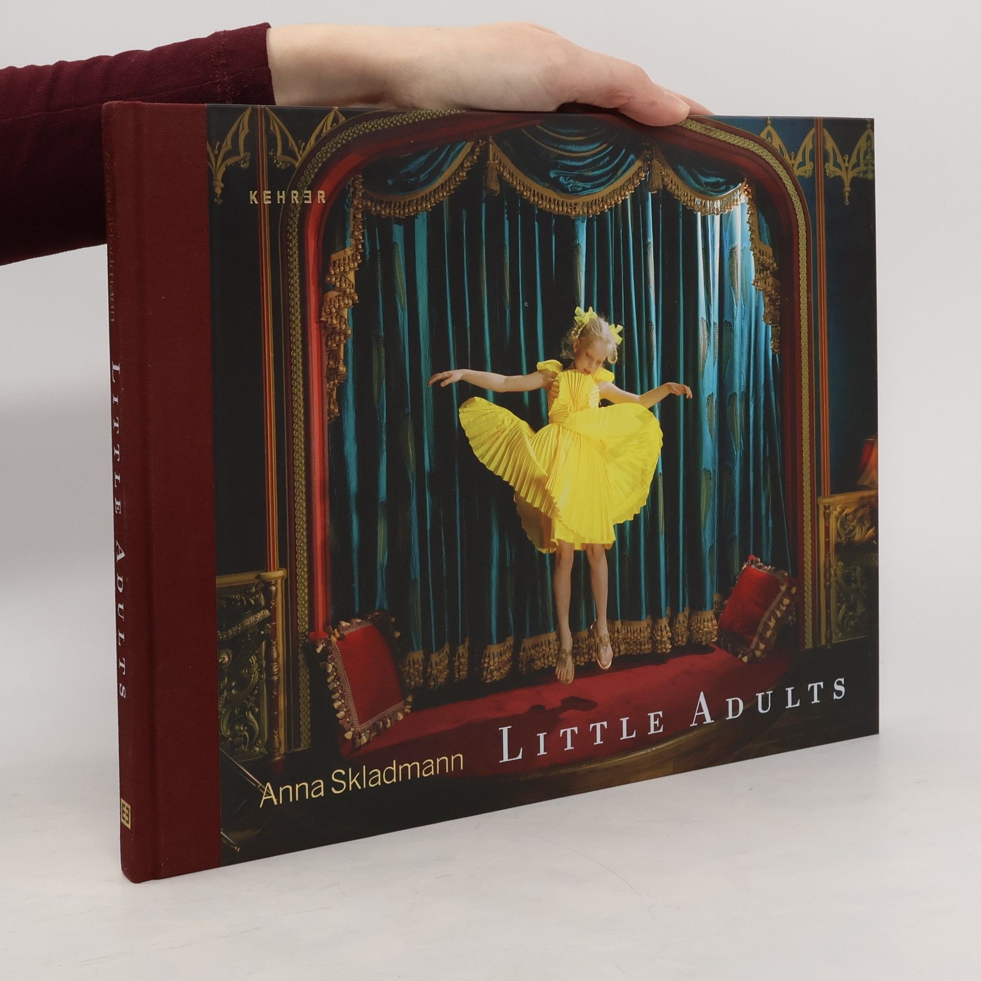 Anna Skladmann Little adults