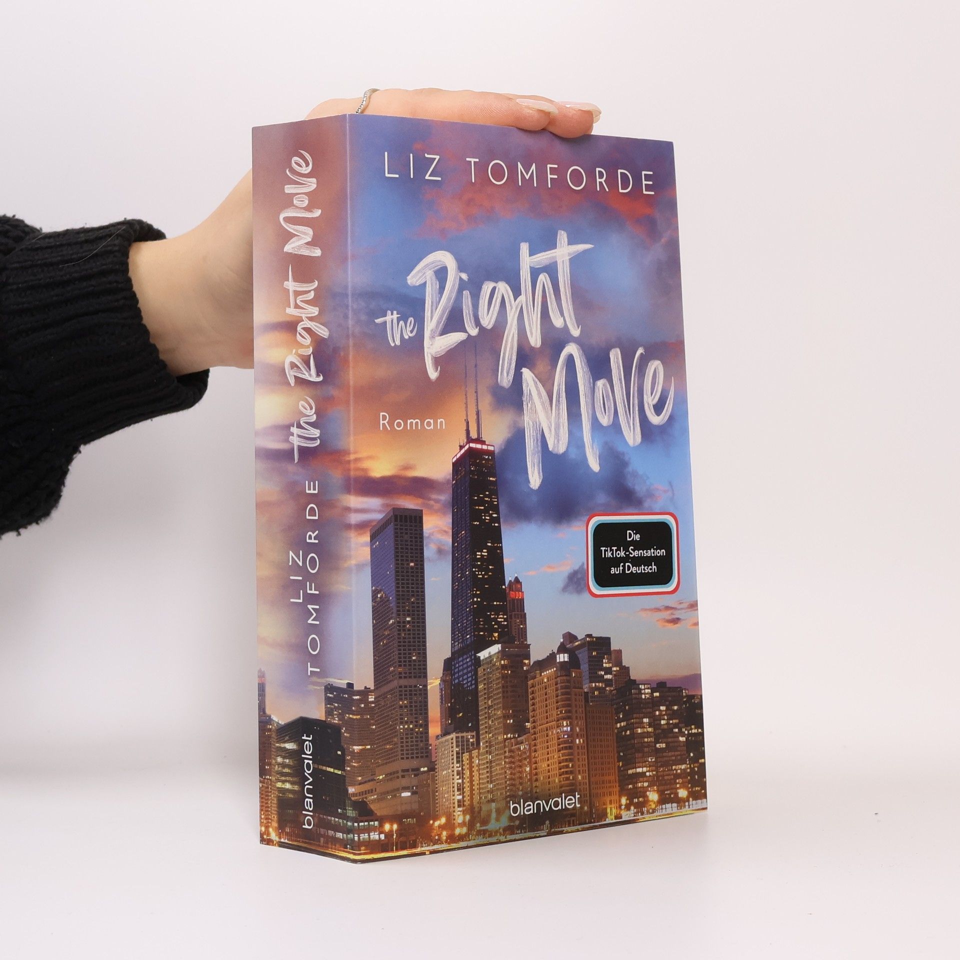 Liz Tomforde The Right Move