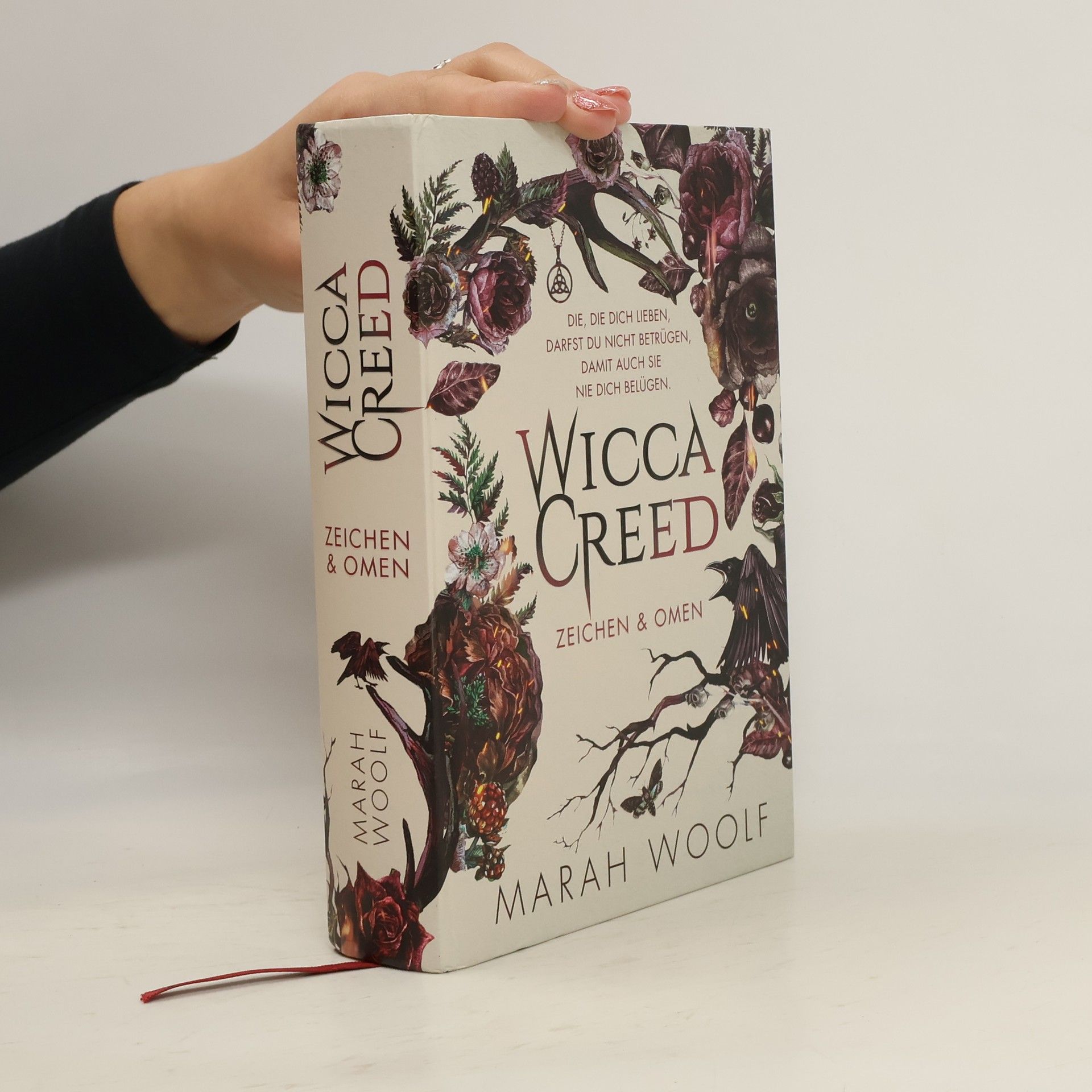 Marah Woolf WiccaCreed. Zeichen & Omen