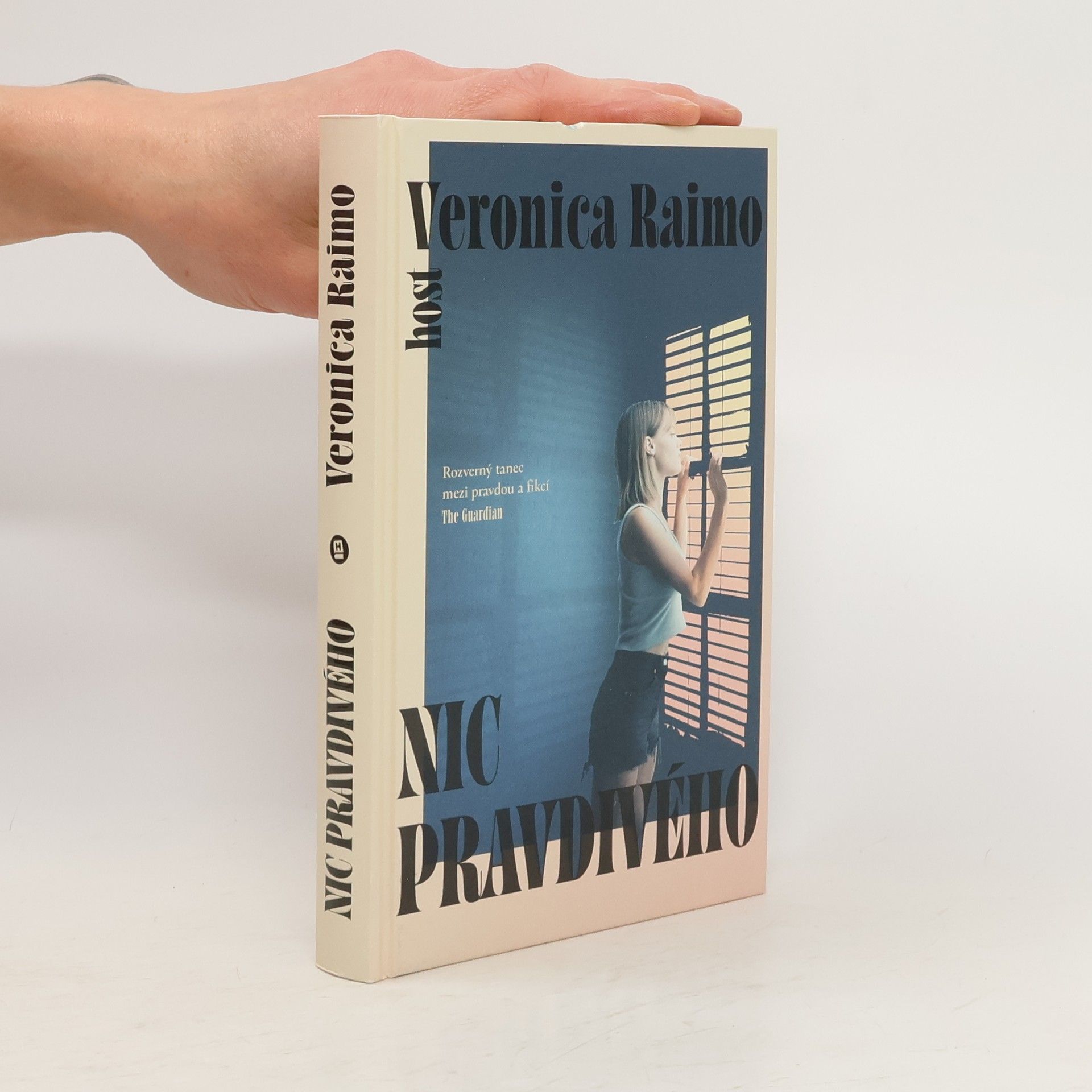 Veronica Raimo Nic pravdivého