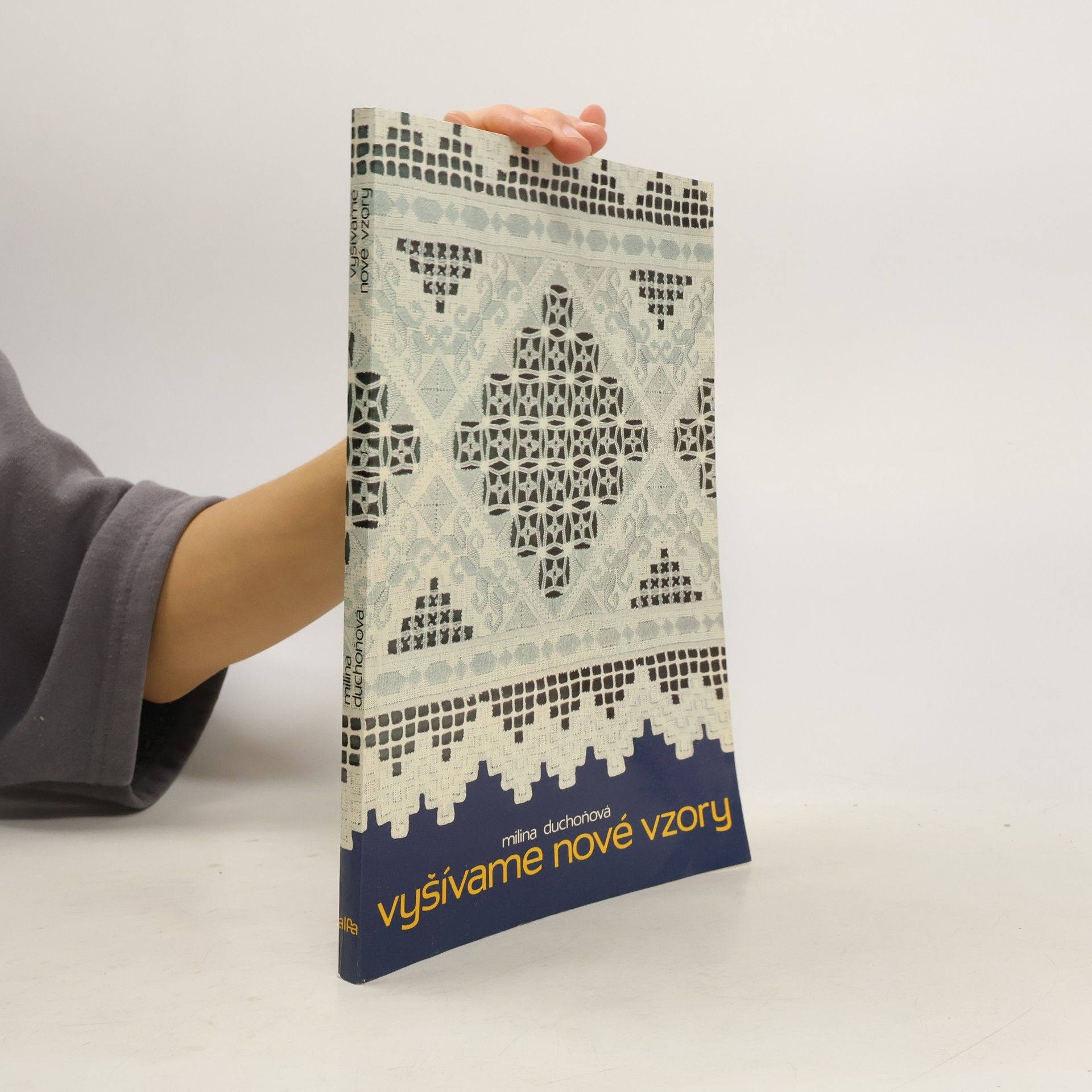 Milina Duchoňová Vyšívame nové vzory