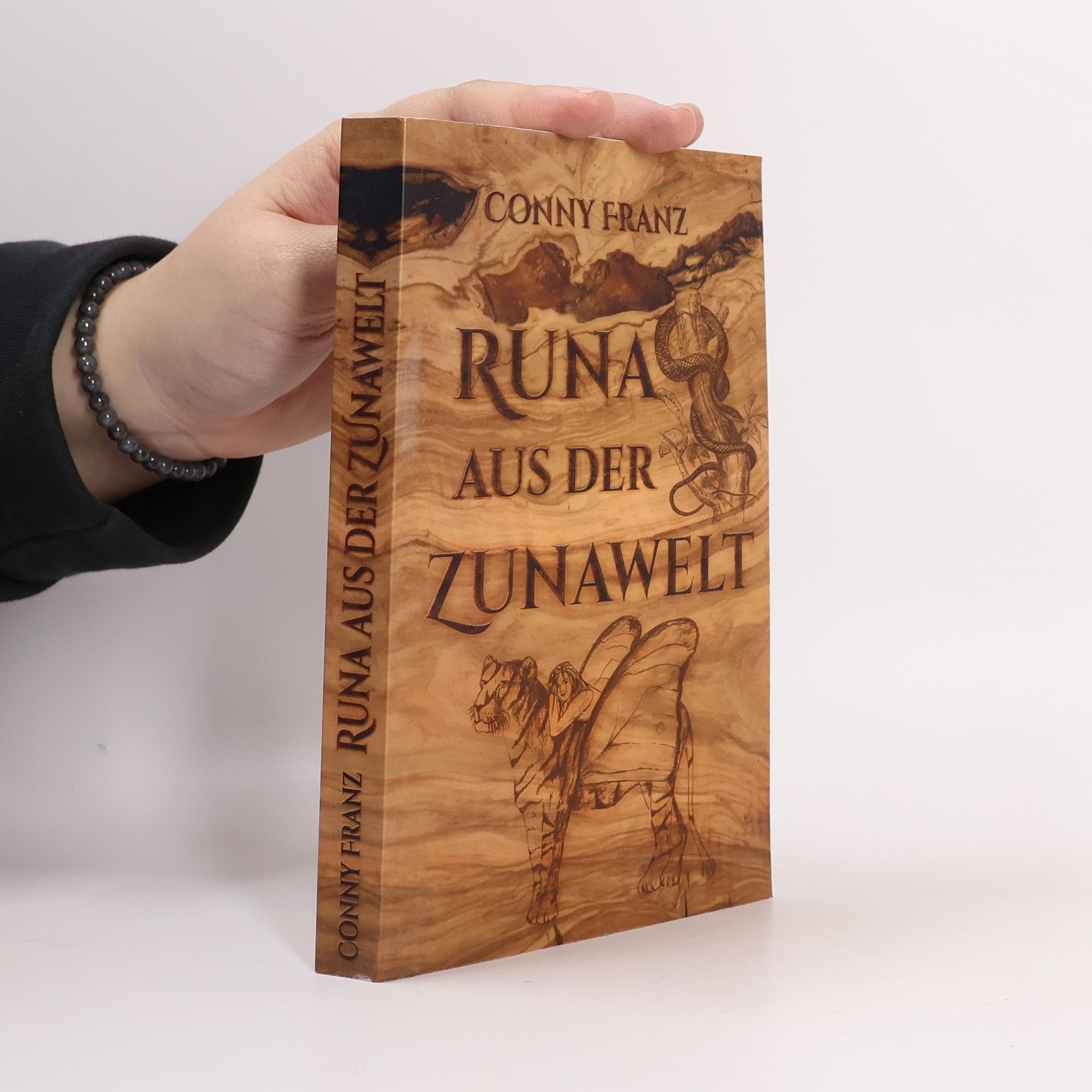 Conny Franz Runa aus der Zunawelt