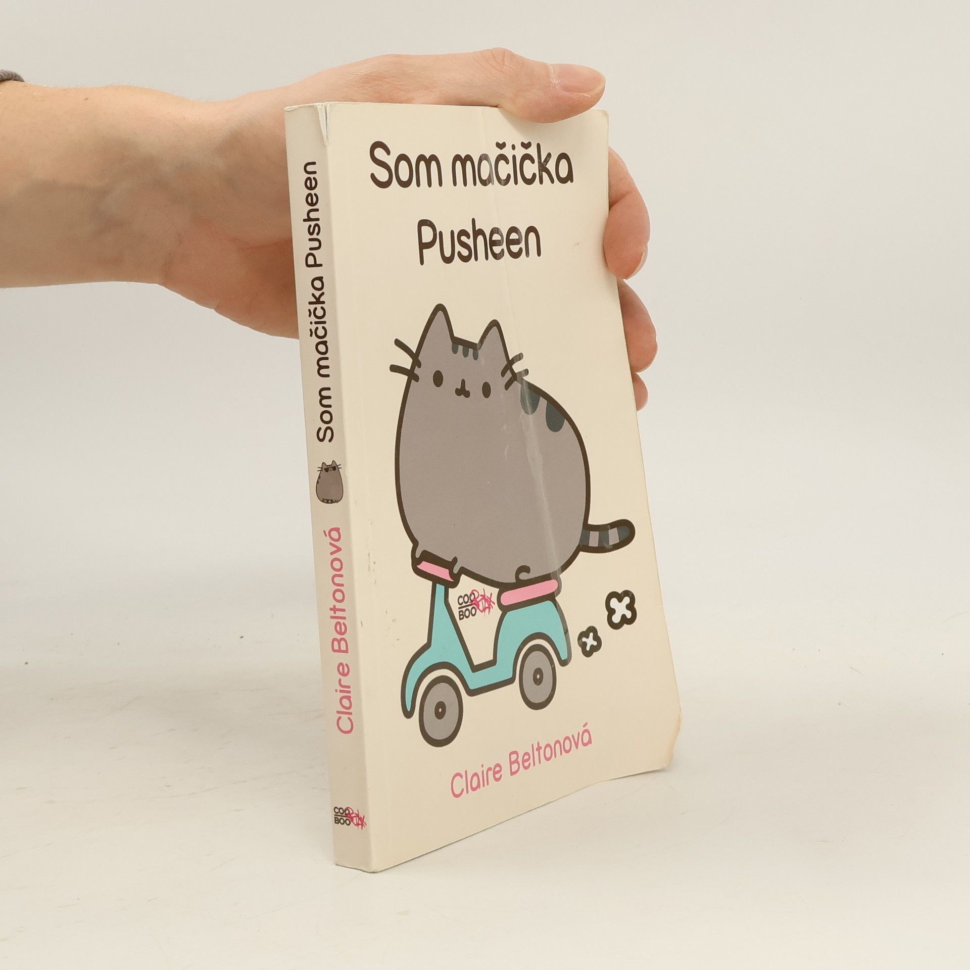 Claire Belton Som mačička Pusheen