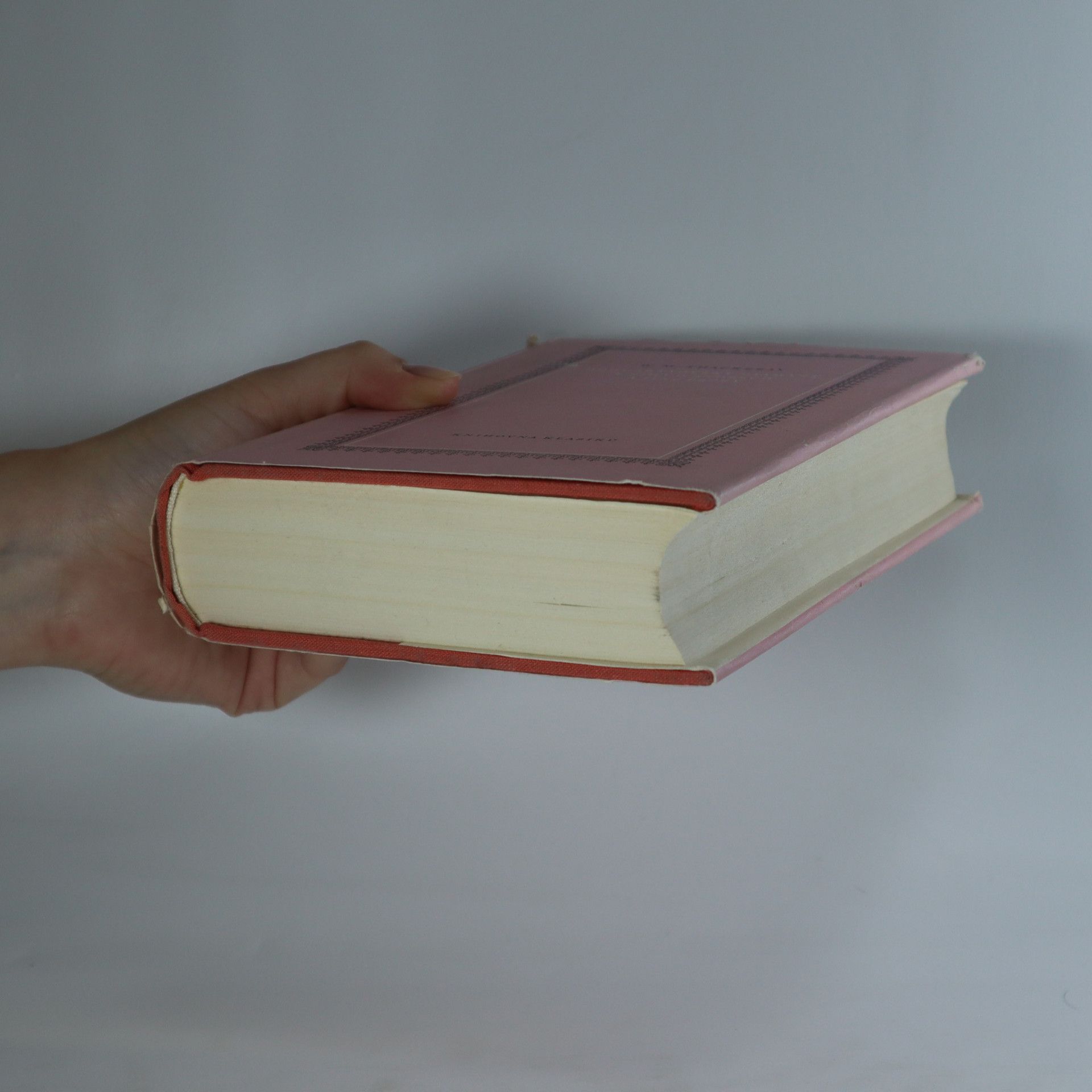 William Makepeace Thackeray Hoggartyovský diamant, kniha o snobech a jiné prózy