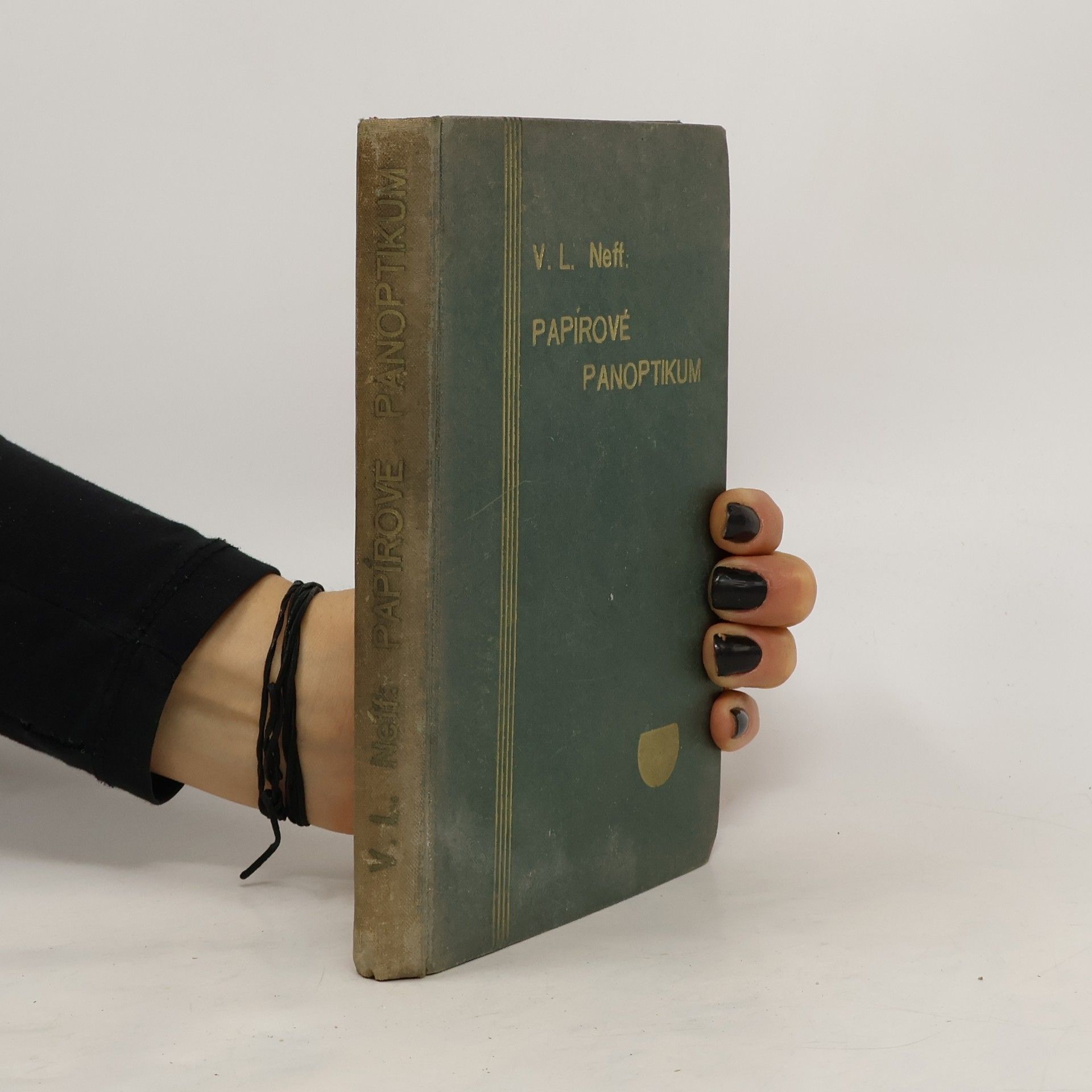 Vladimír Neff Papírové panoptikum. Detektivka proti všem pravidlům