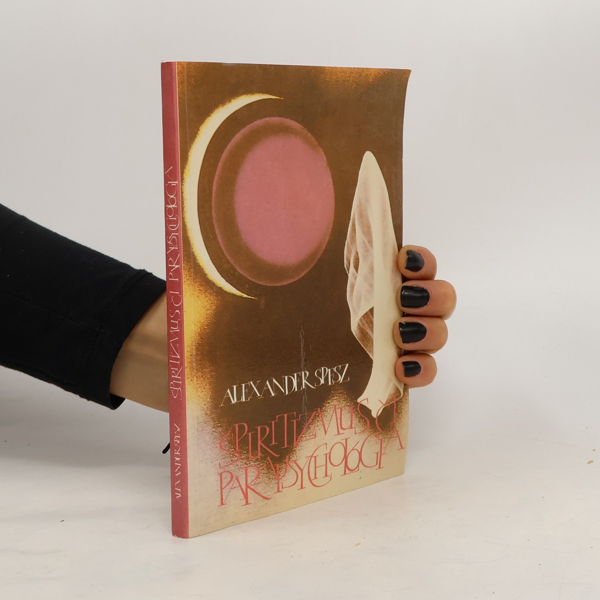 Špiritizmus či parapsychológia