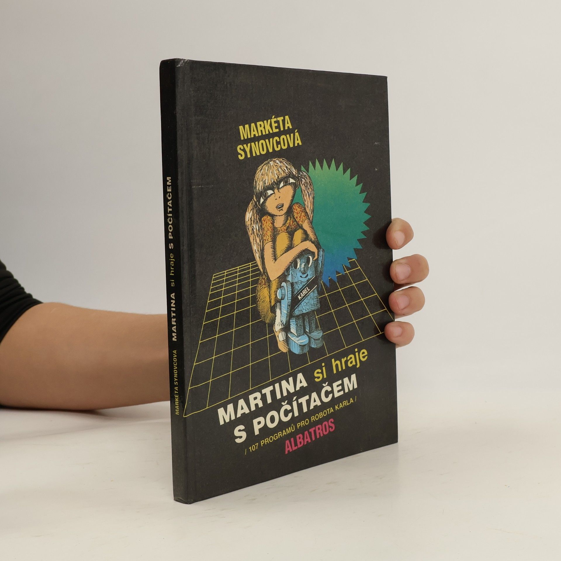 Martina si hraje s počítačem