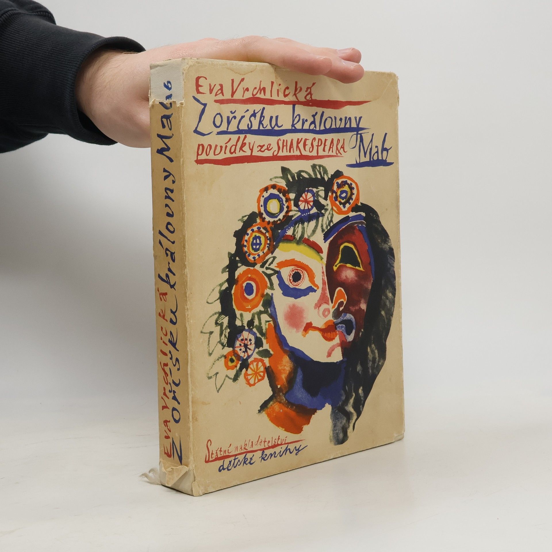 Z oříšku královny Mab