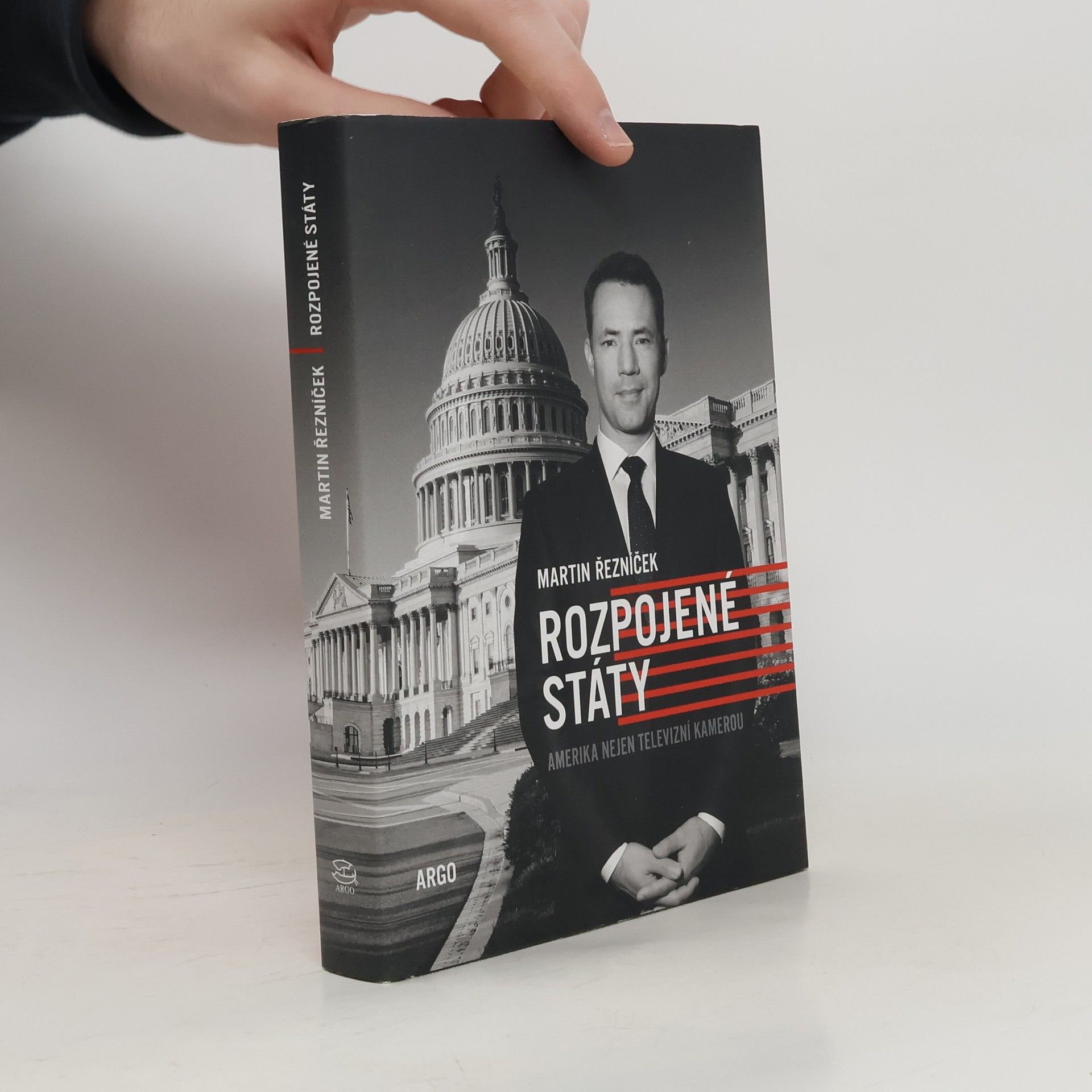 Martin Řezníček Rozpojené státy: Amerika nejen televizní kamerou