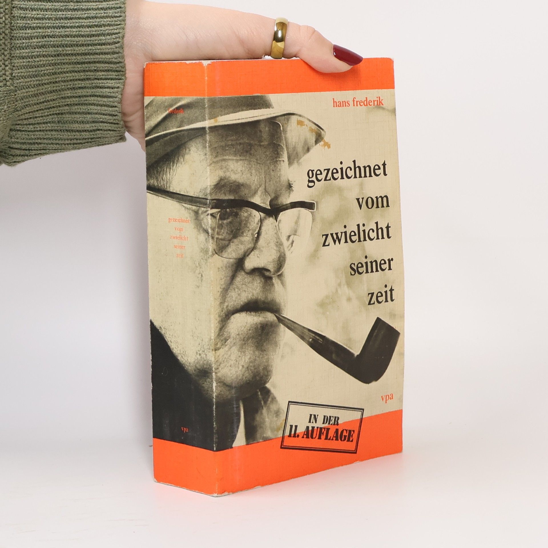 Gezeichnet vom zwielicht seiner Zeit