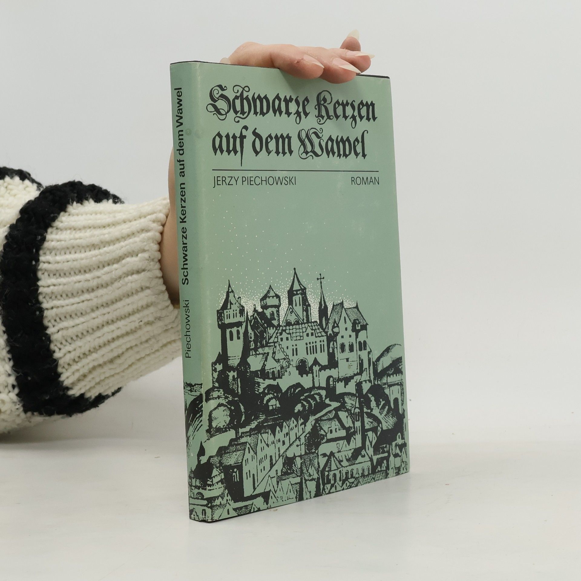 Schwarze Kerzen auf dem Wawel