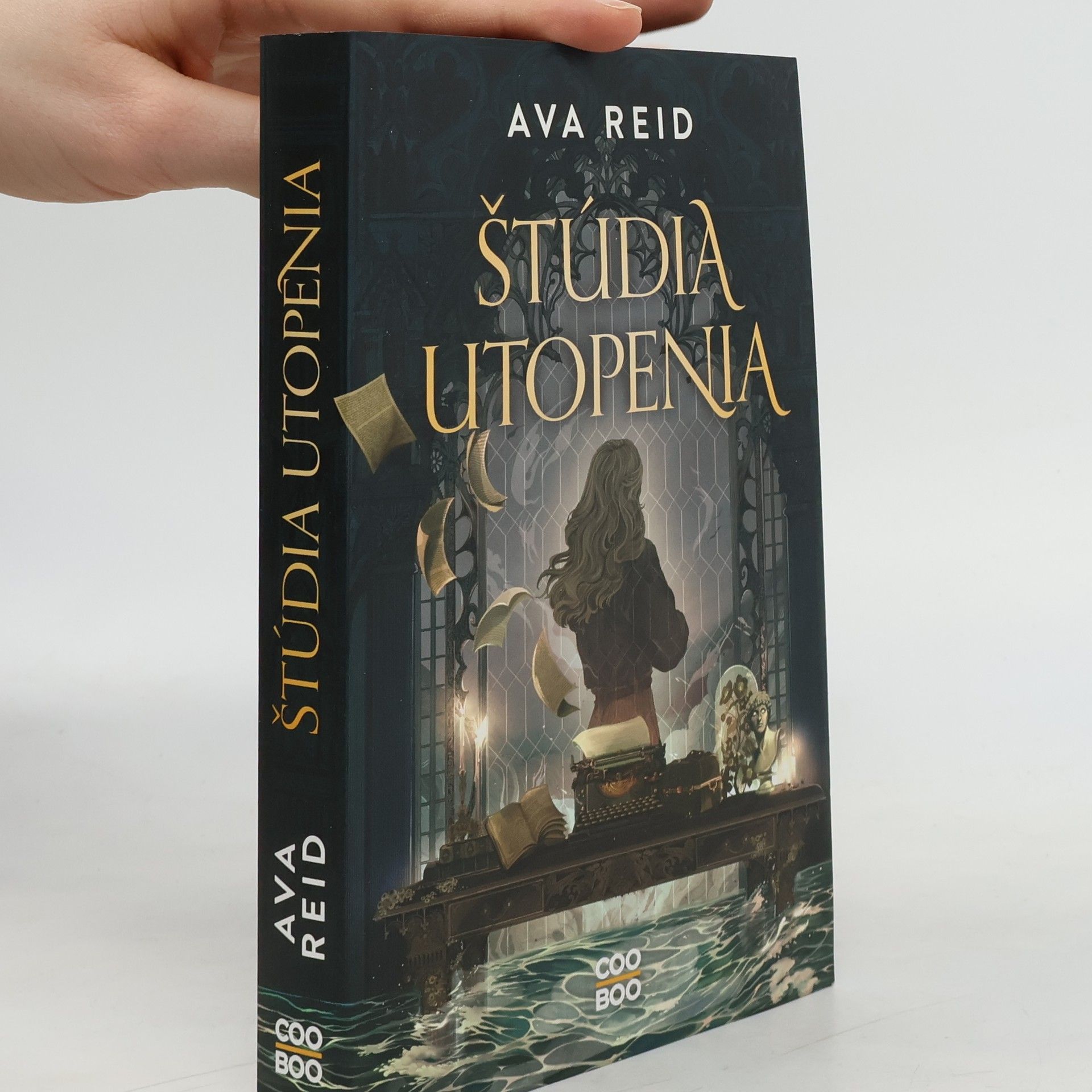 Ava Reid Štúdia utopenia