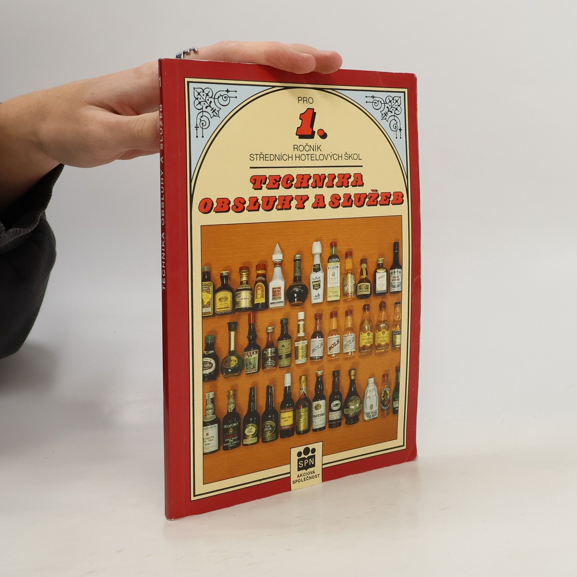 Gustav Salač Technika obsluhy a služeb pro 1. ročník středních hotelových škol