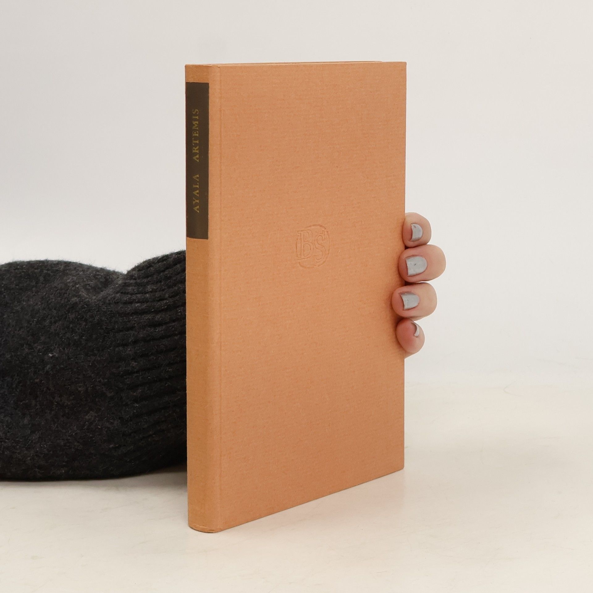 R. Peréz de Ayala Artemis