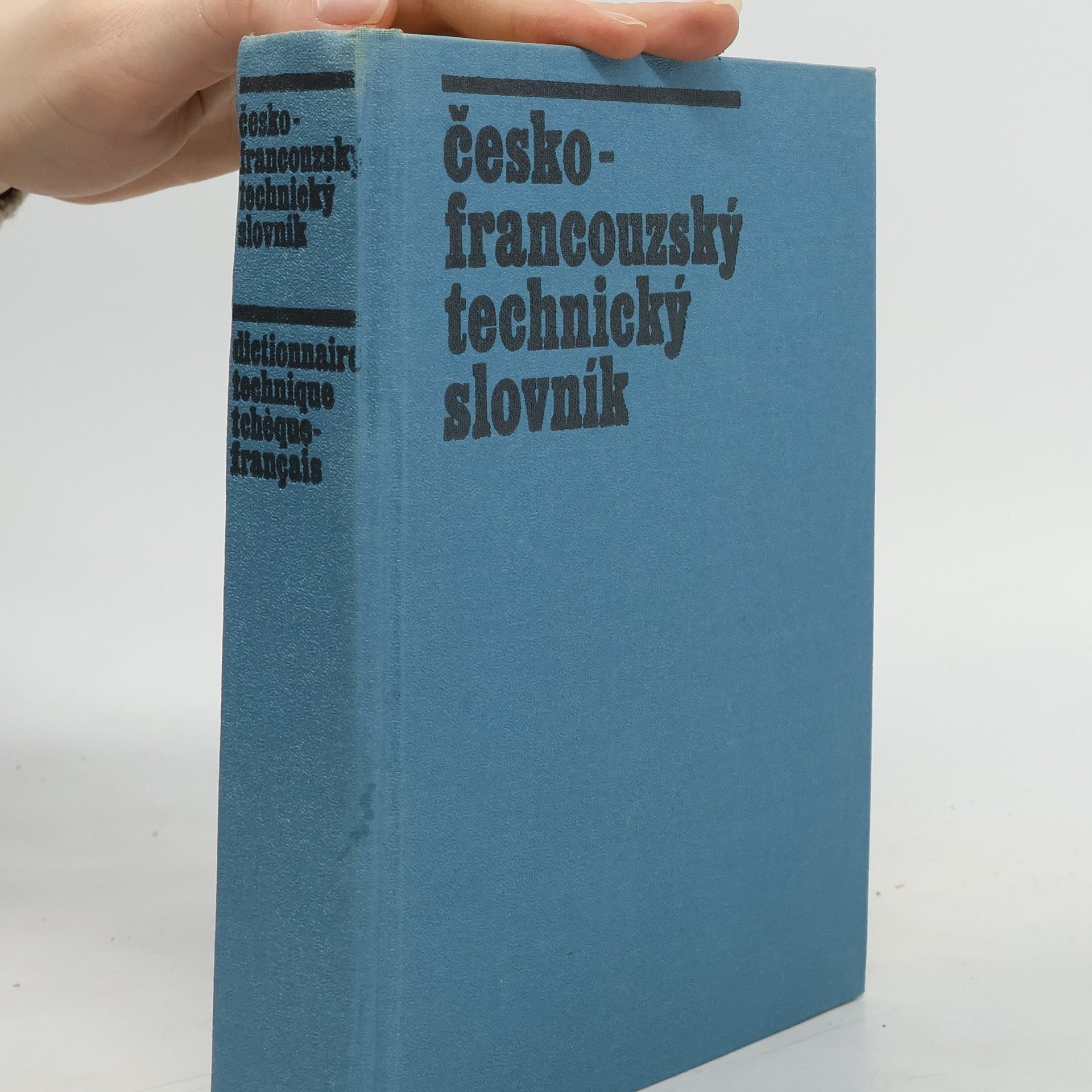 Libuše Vomáčková Francouzsko-český technický slovník