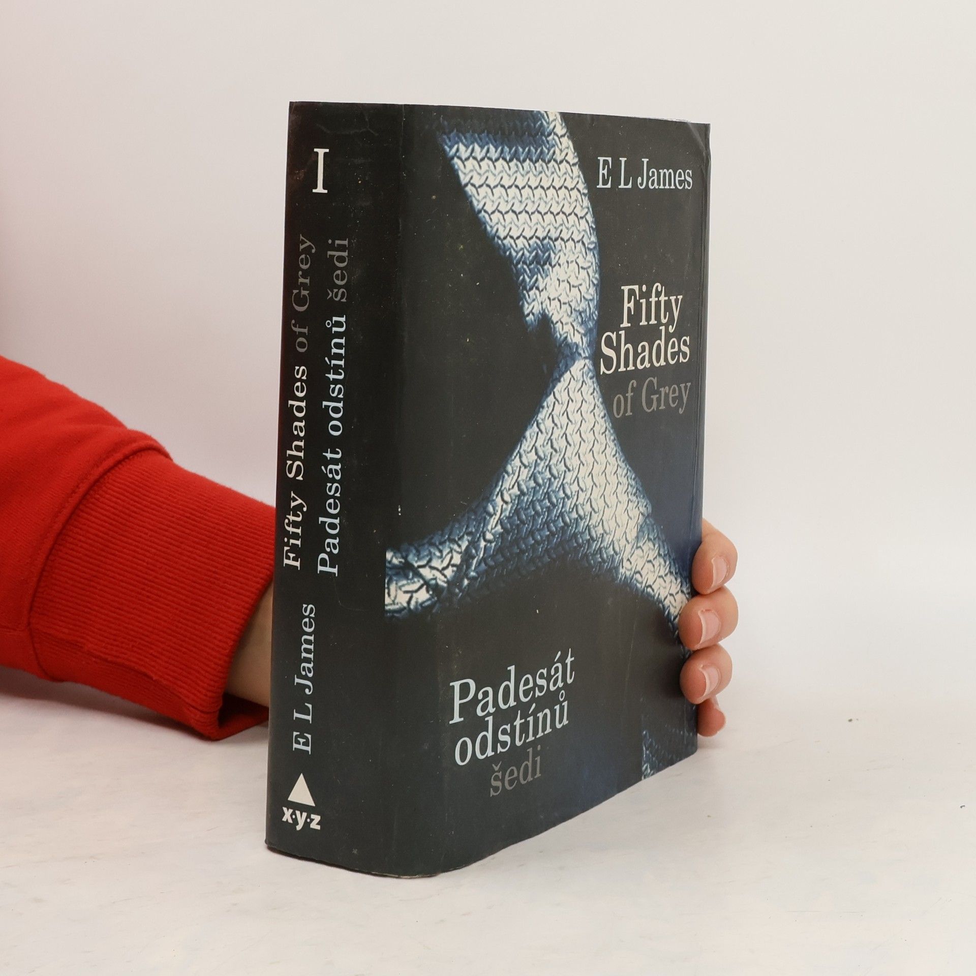 E L James Padesát odstínů šedi