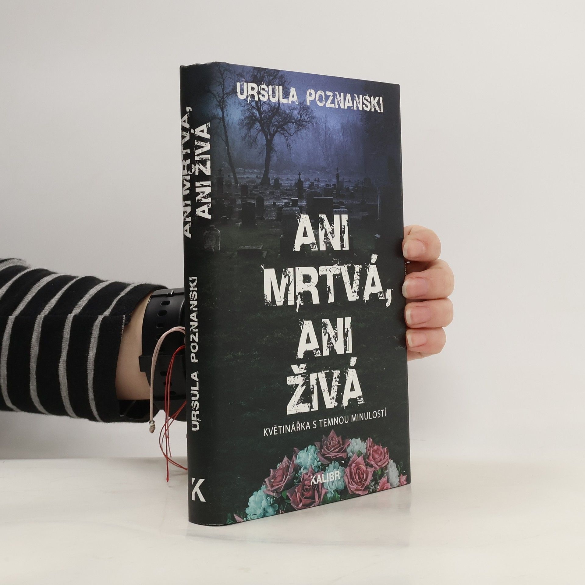 Ursula Poznanski Ani mrtvá, ani živá