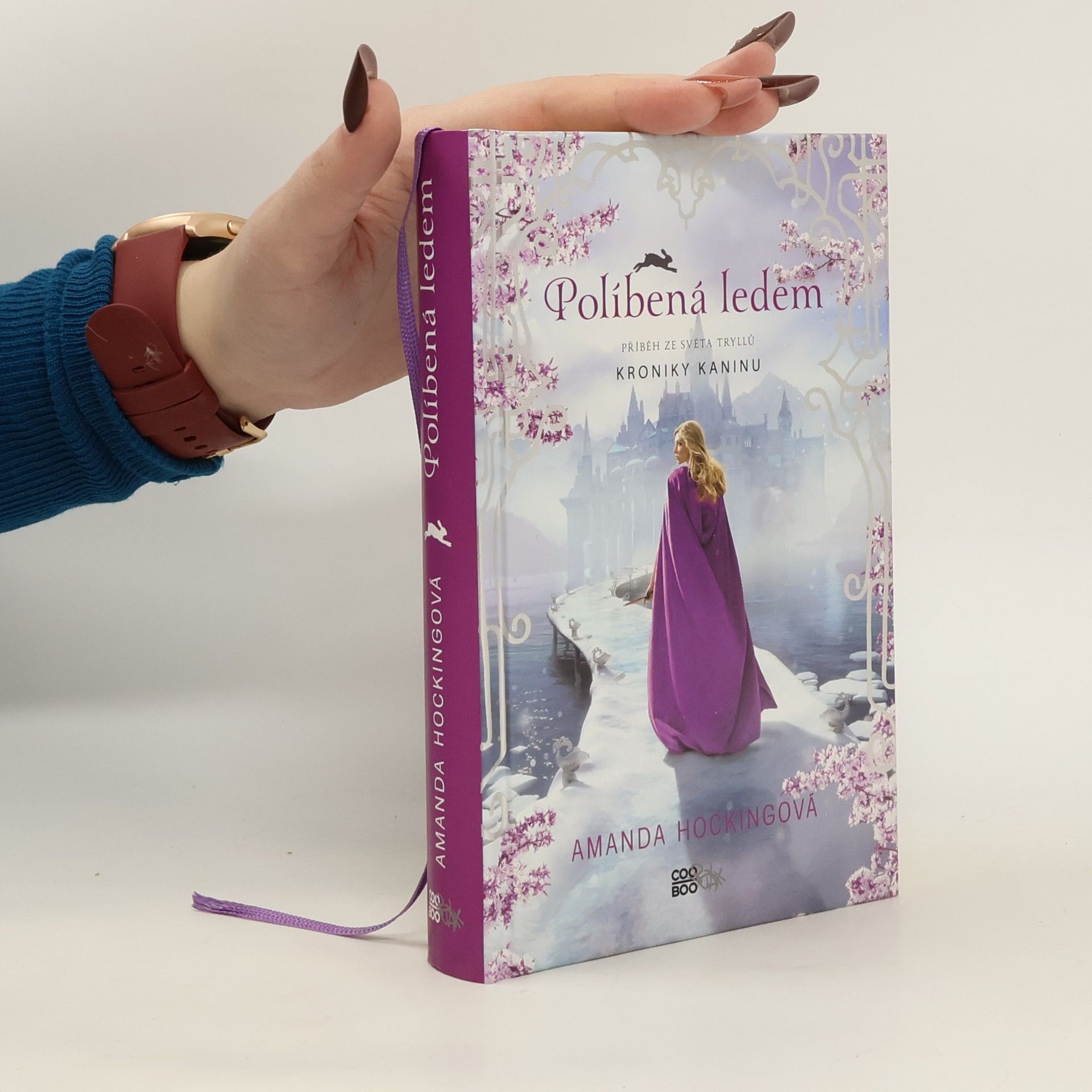 Amanda Hocking Políbená ledem: Příběh ze světa Tryllů : kroniky Kaninu (2. díl)