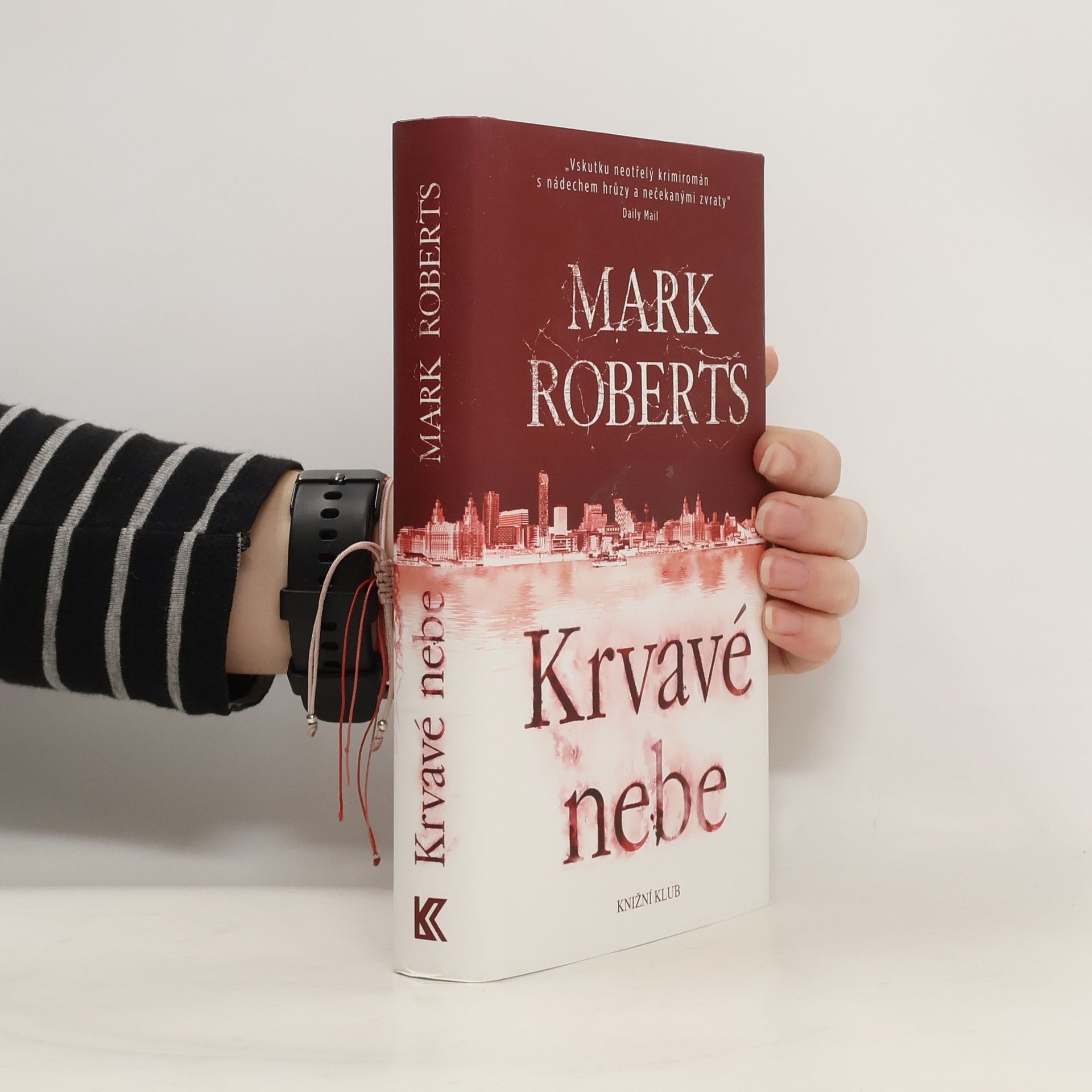 Mark Roberts Krvavé nebe