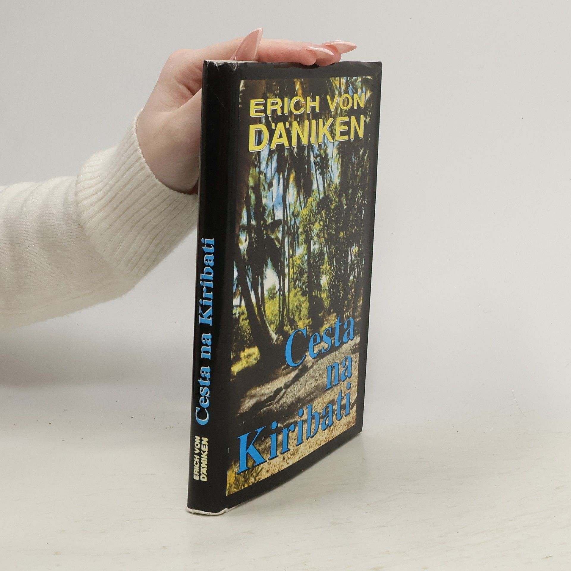 Erich von Däniken Cesta na Kiribati